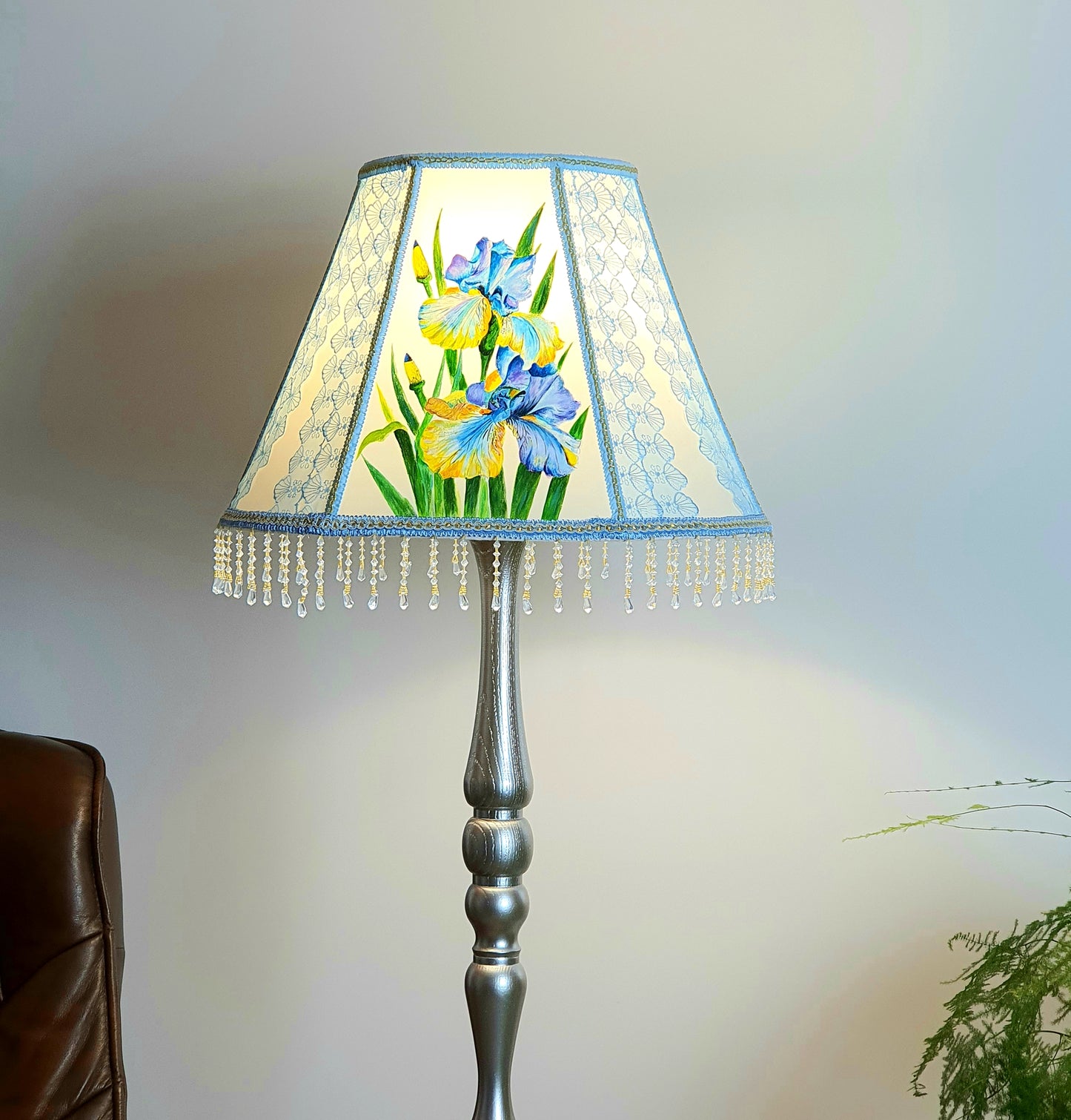 Lampshade. Hand-painted flower lampshade, art deco lamps, floral lamps. 3805