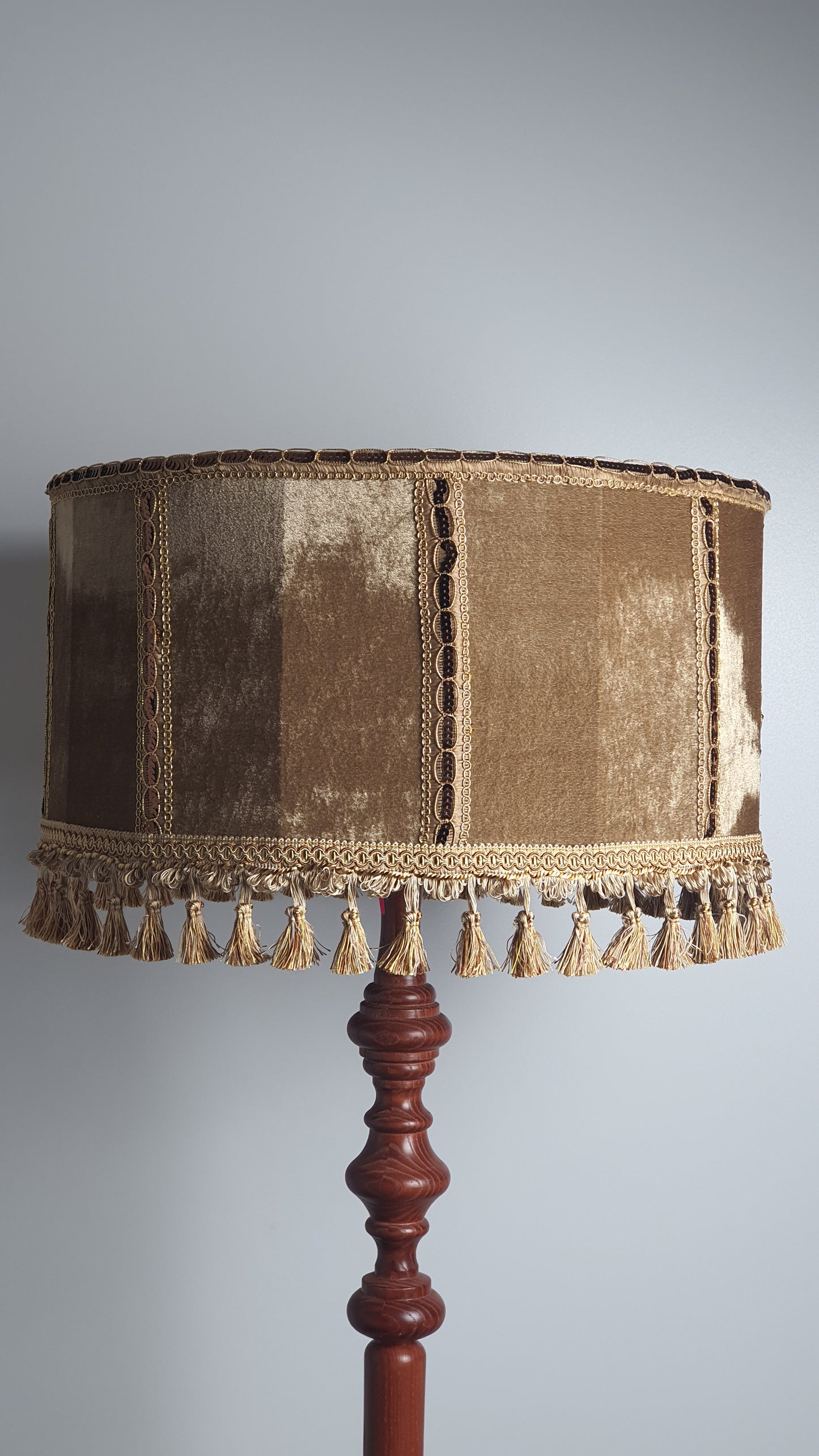 Lampshade, Victorian fringed drum shade. 5812