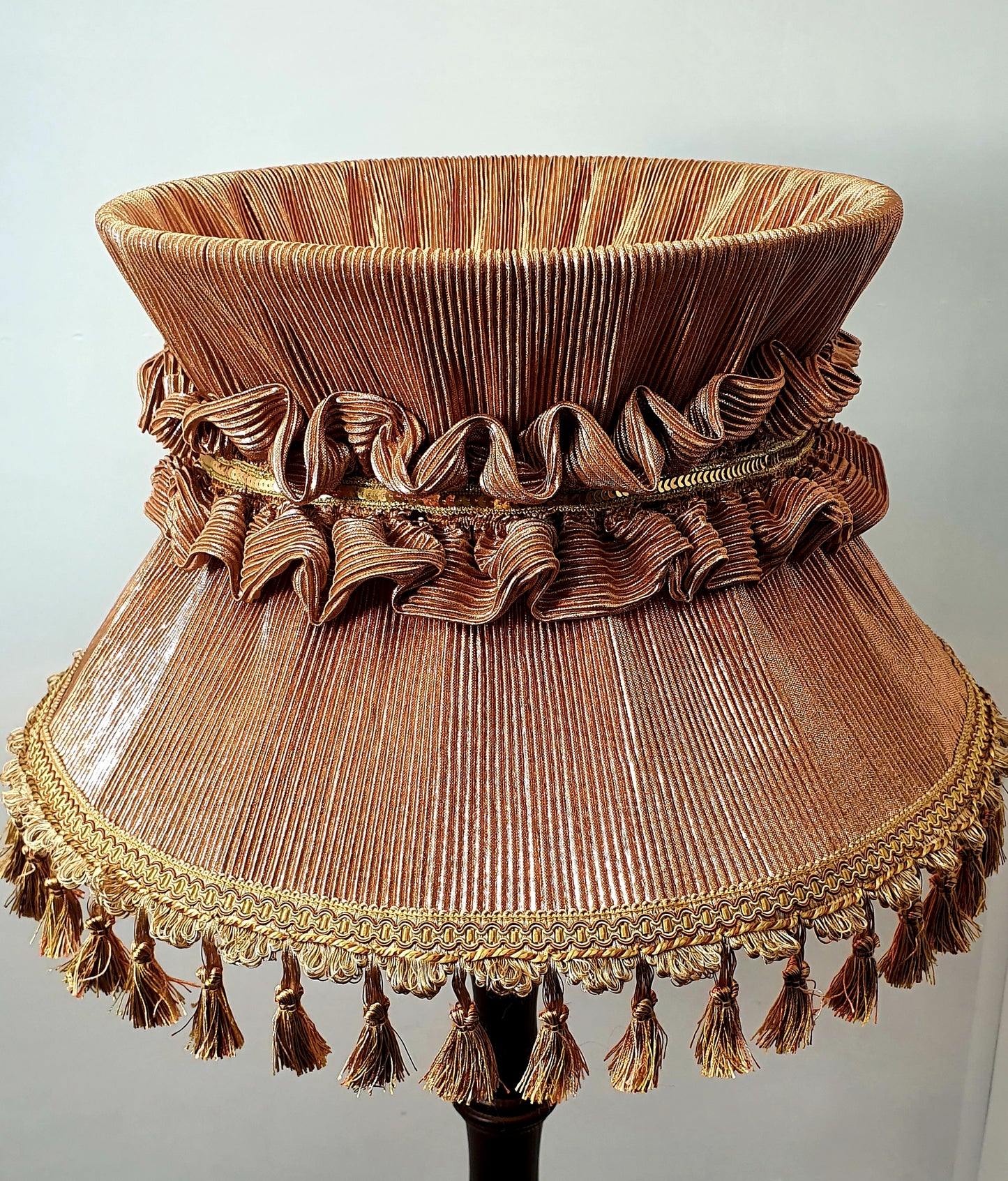 Wholesale lampshade Sofia 05 - elegant golden lampshade