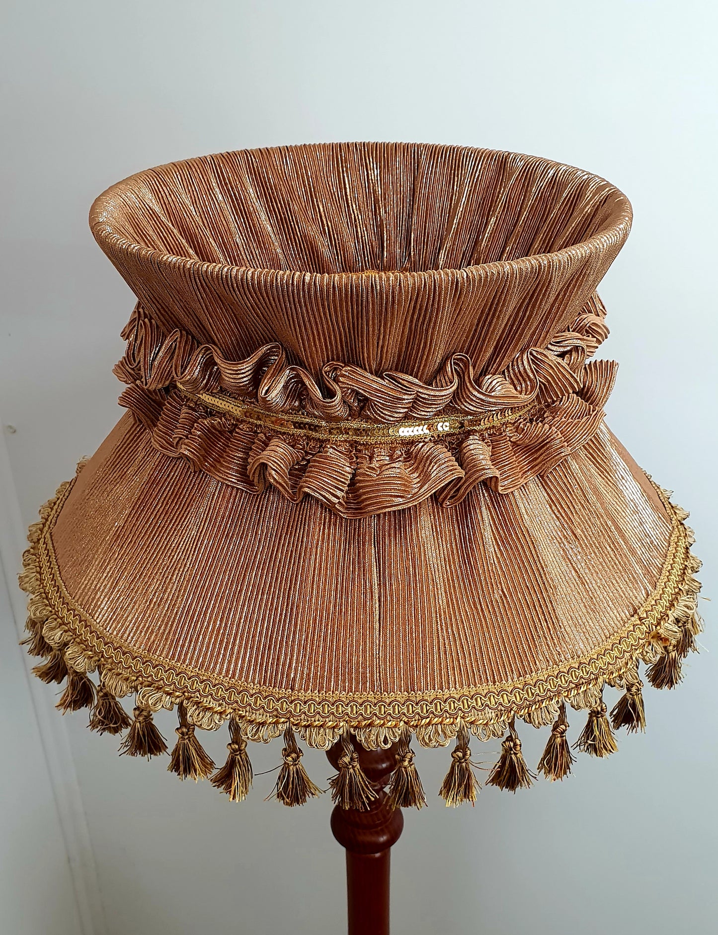 Wholesale lampshade Sofia 05 - elegant golden lampshade