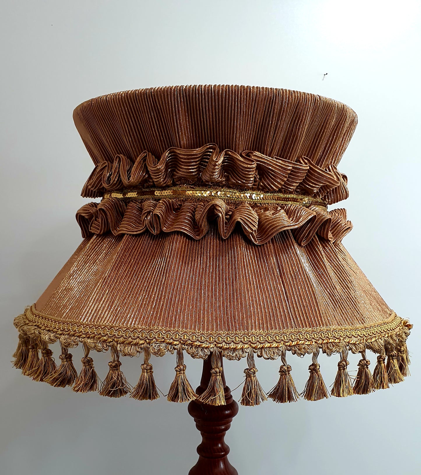 Wholesale lampshade Sofia 05 - elegant golden lampshade