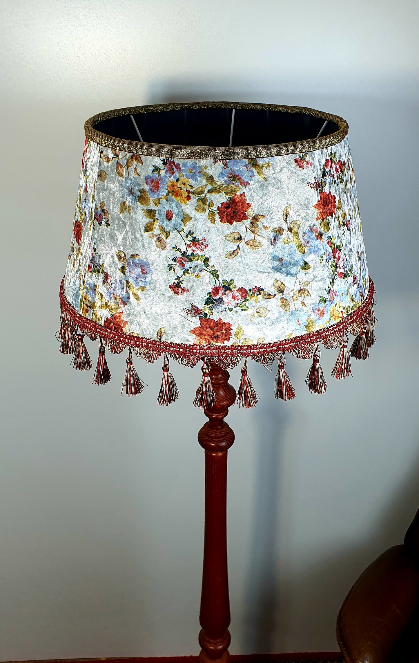 Wholesale lampshade Tallinn 03 - Floral velvet lampshade