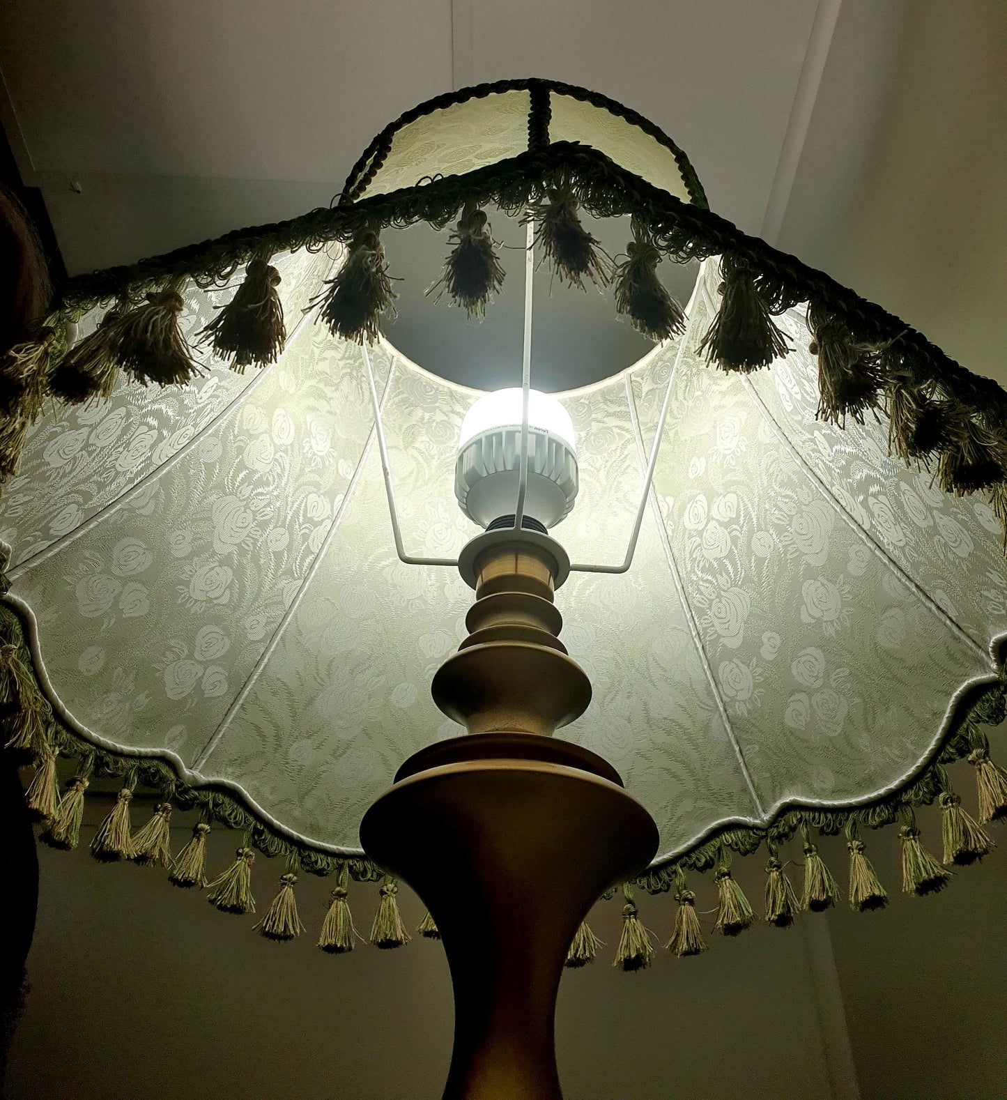 Lampshade, fabric lampshade. Floral Splendor: Handcrafted Victorian Lampshade. 4702