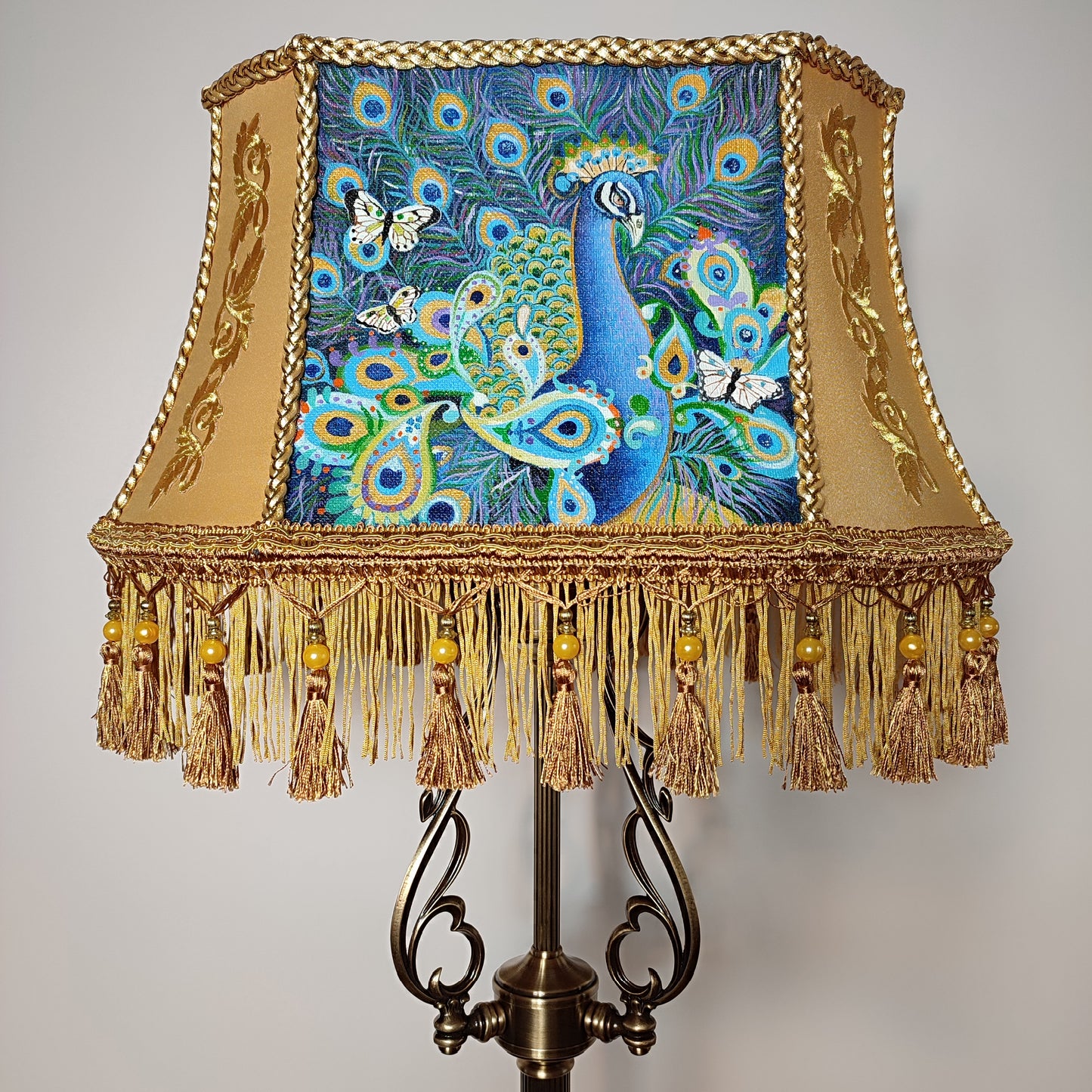 Peacock majesty: a handmade Victorian floor lamp with artistic painting and brass base. 5310