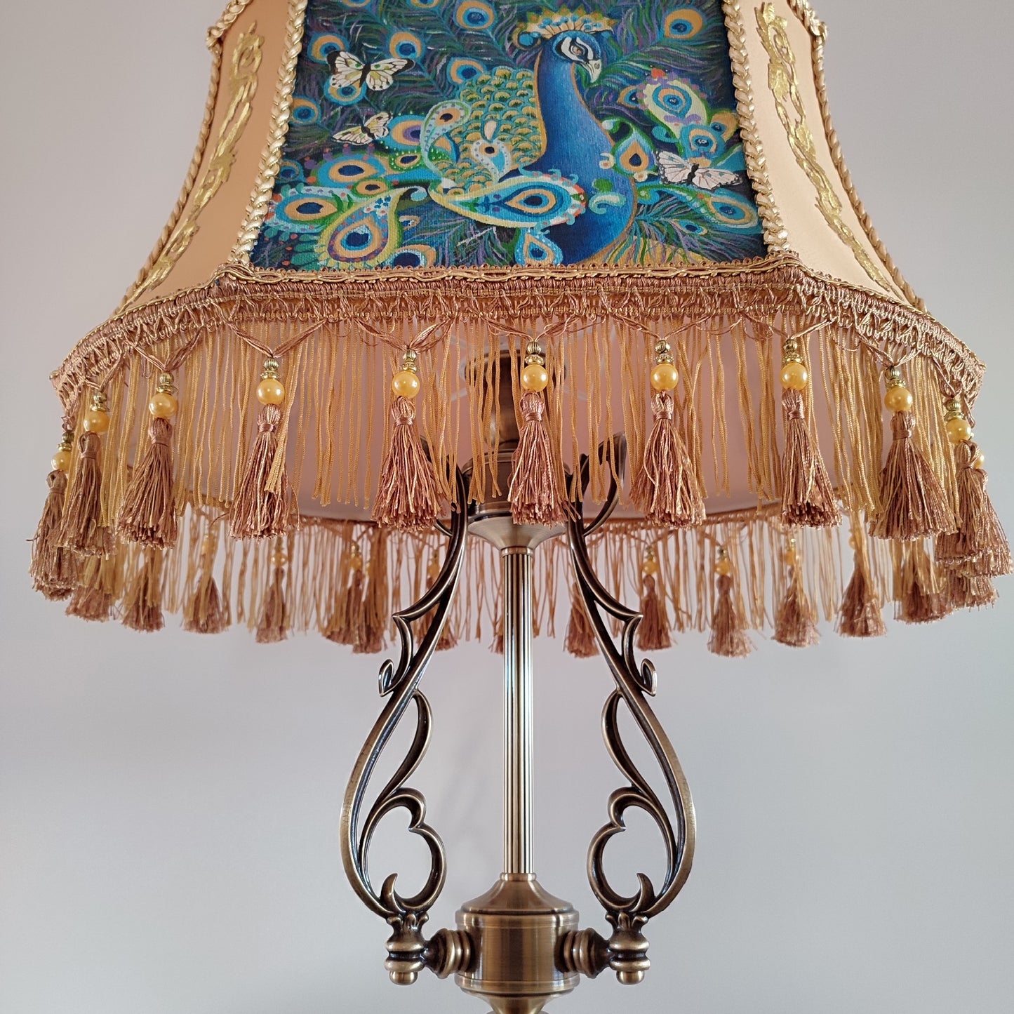 Peacock majesty: a handmade Victorian floor lamp with artistic painting and brass base. 5310