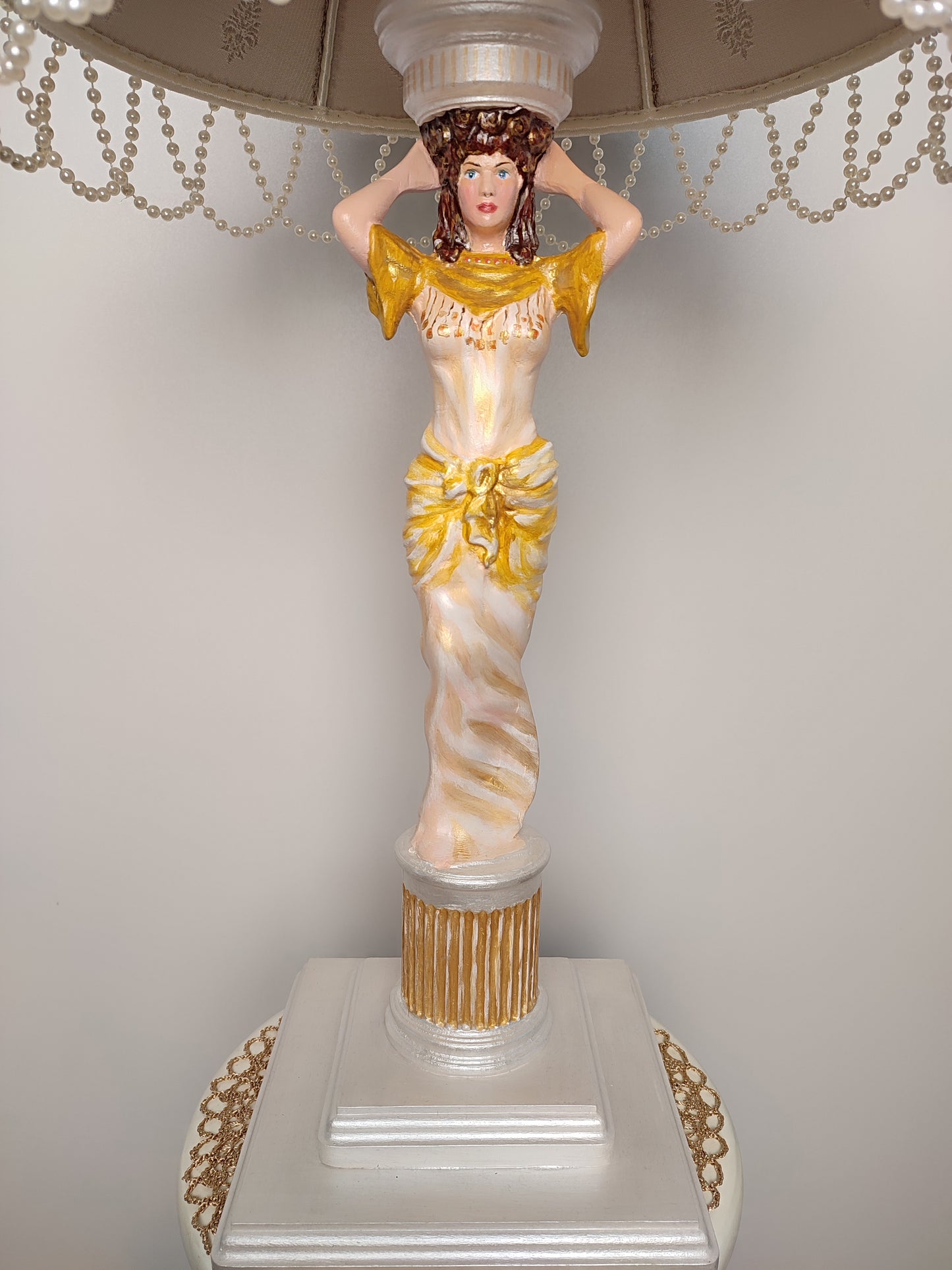 Table lamp, Victorian table lamp, decorative statuette lamp, bedside lamp, handmade home lamp. 8101
