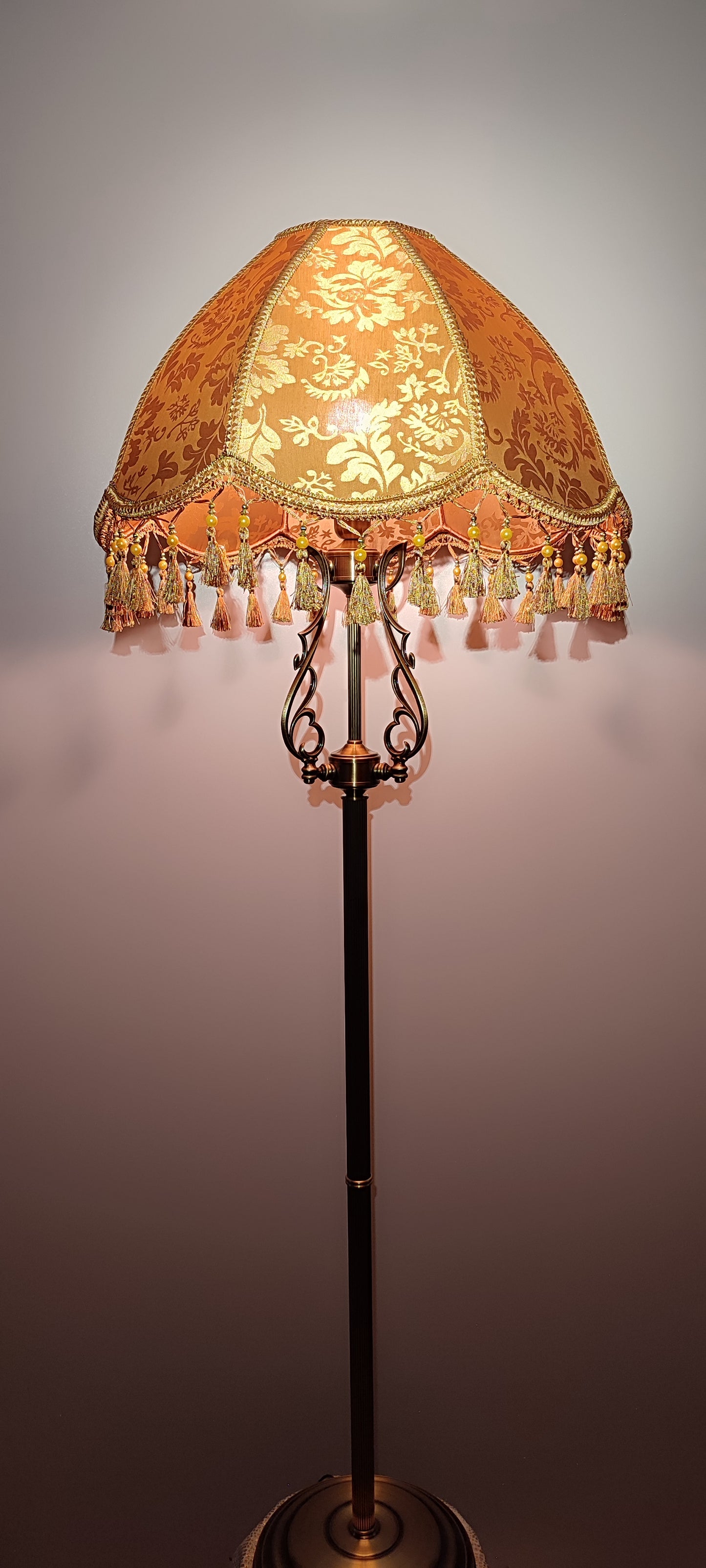 Floor lamp, lamp floor, Victorian Style, fabric lampshade, brass lamp base. 2602м