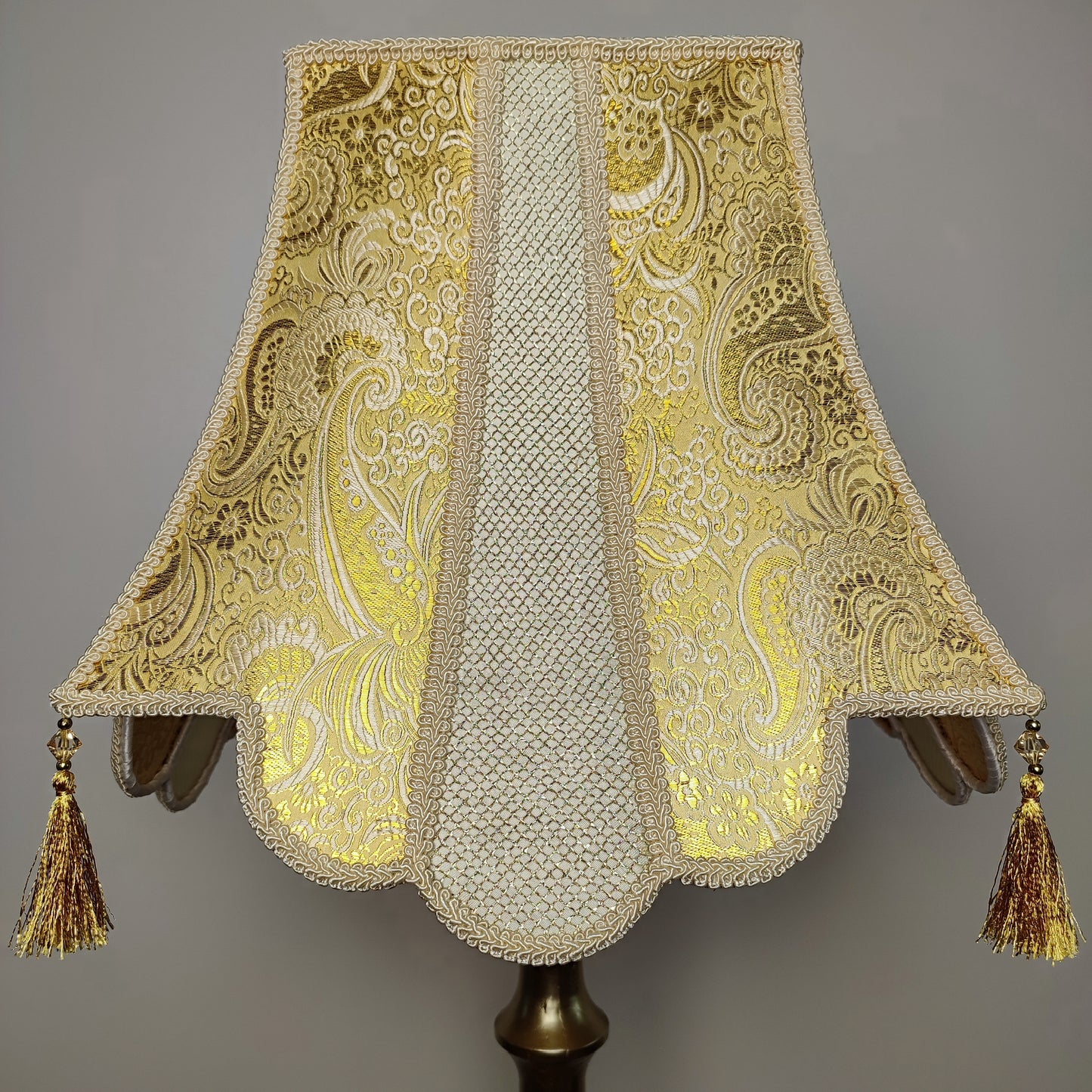 Lampshade, golden lampshade, fabric lamp shade. Lampshade for a table lamp or floor lamp. 6002