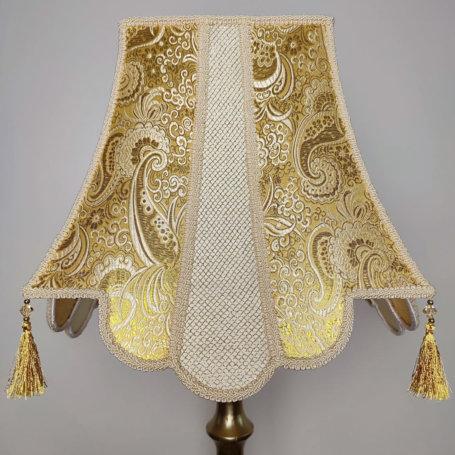 Lampshade, golden lampshade, fabric lamp shade. Lampshade for a table lamp or floor lamp. 6002