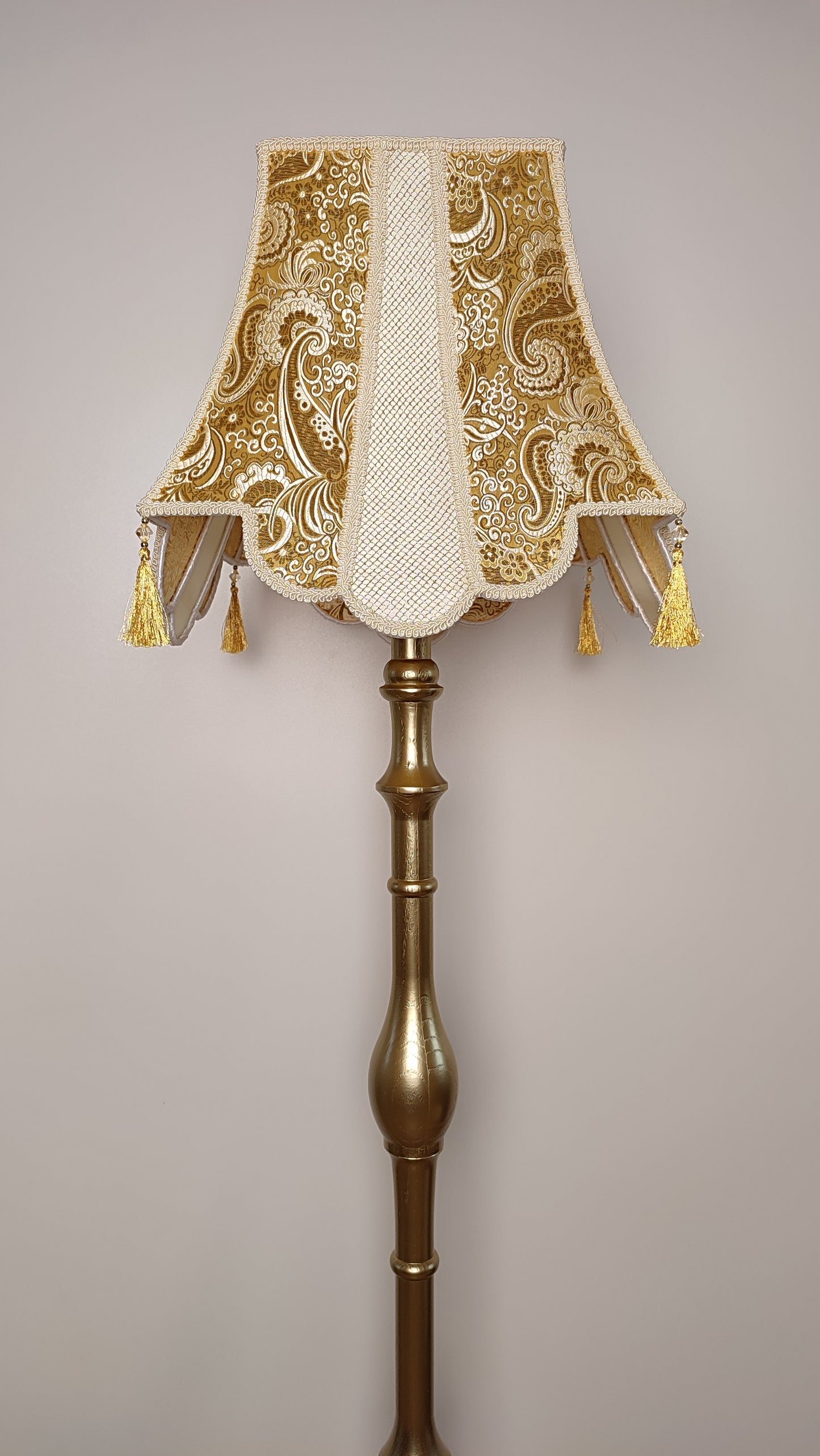 Lampshade, golden lampshade, fabric lamp shade. Lampshade for a table lamp or floor lamp. 6002