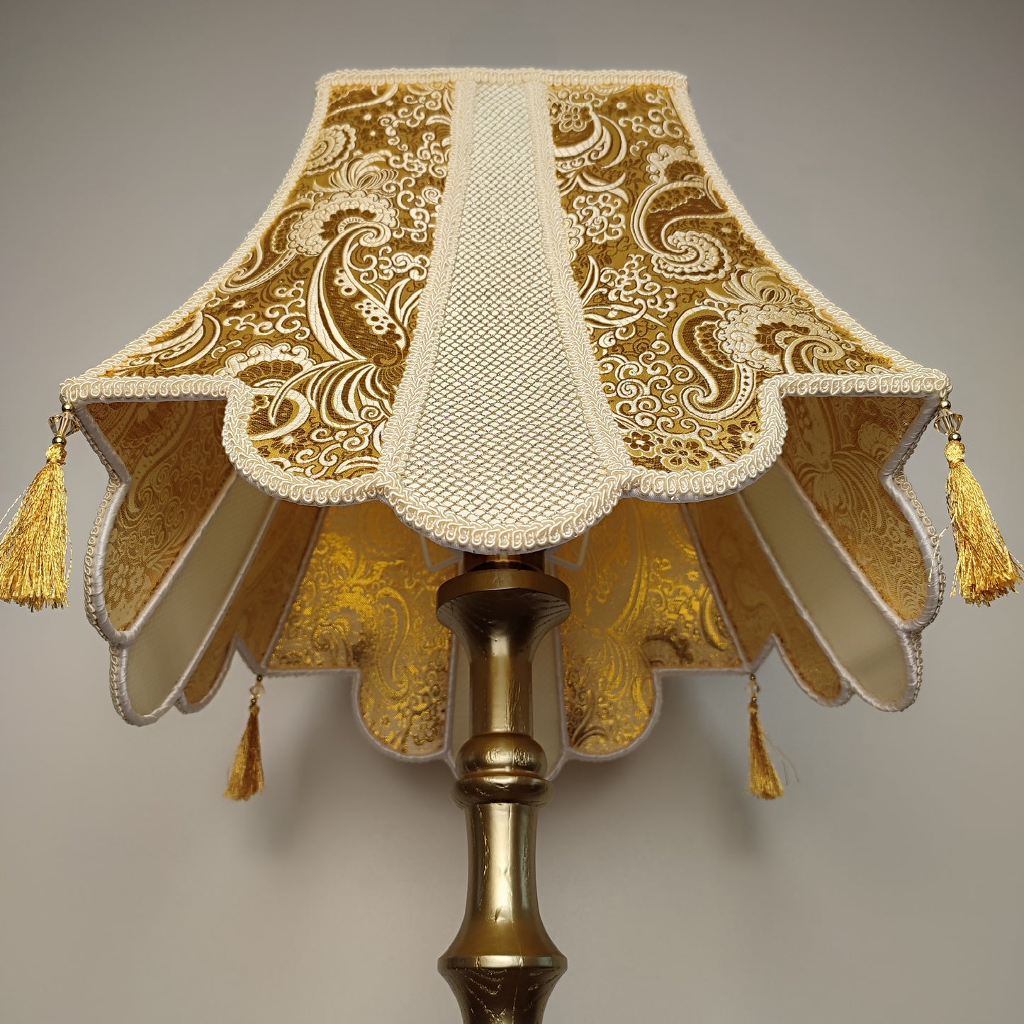 Lampshade, golden lampshade, fabric lamp shade. Lampshade for a table lamp or floor lamp. 6002