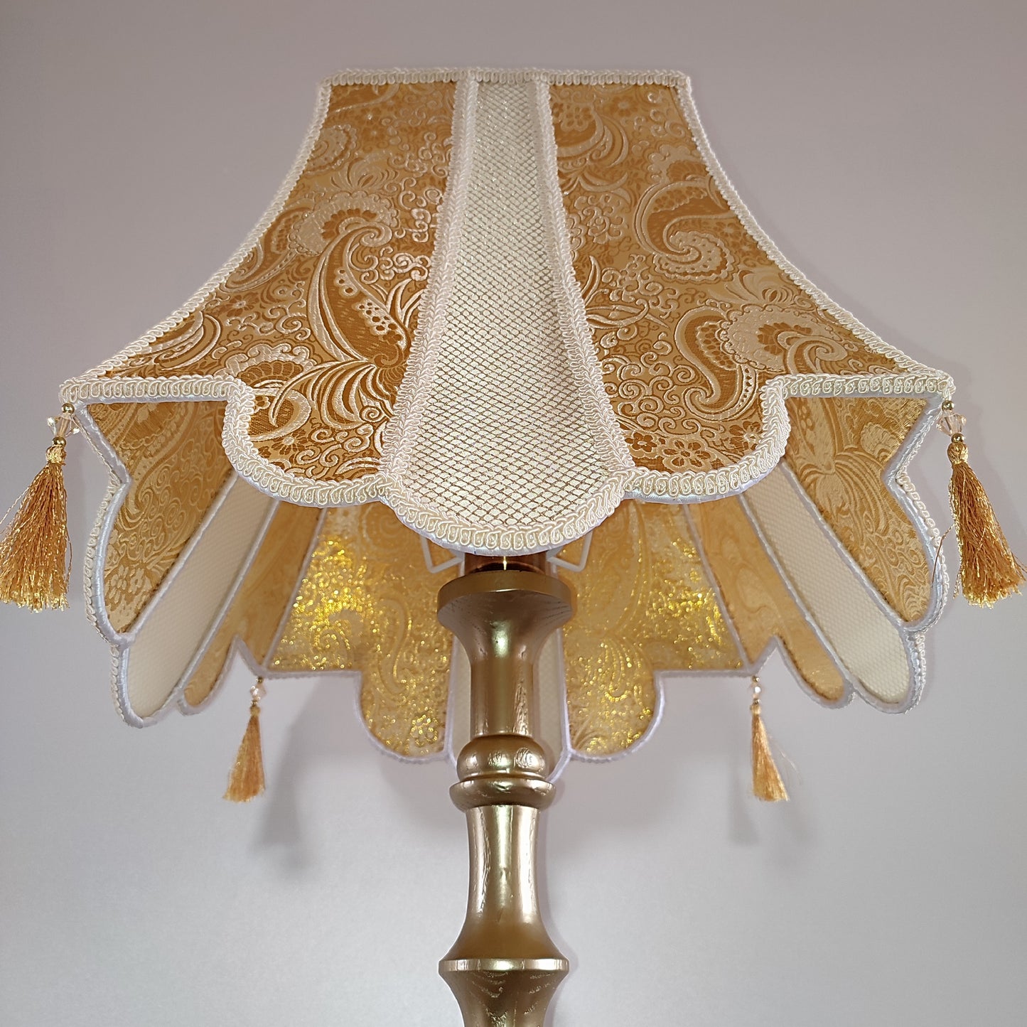 Lampshade, golden lampshade, fabric lamp shade. Lampshade for a table lamp or floor lamp. 6002