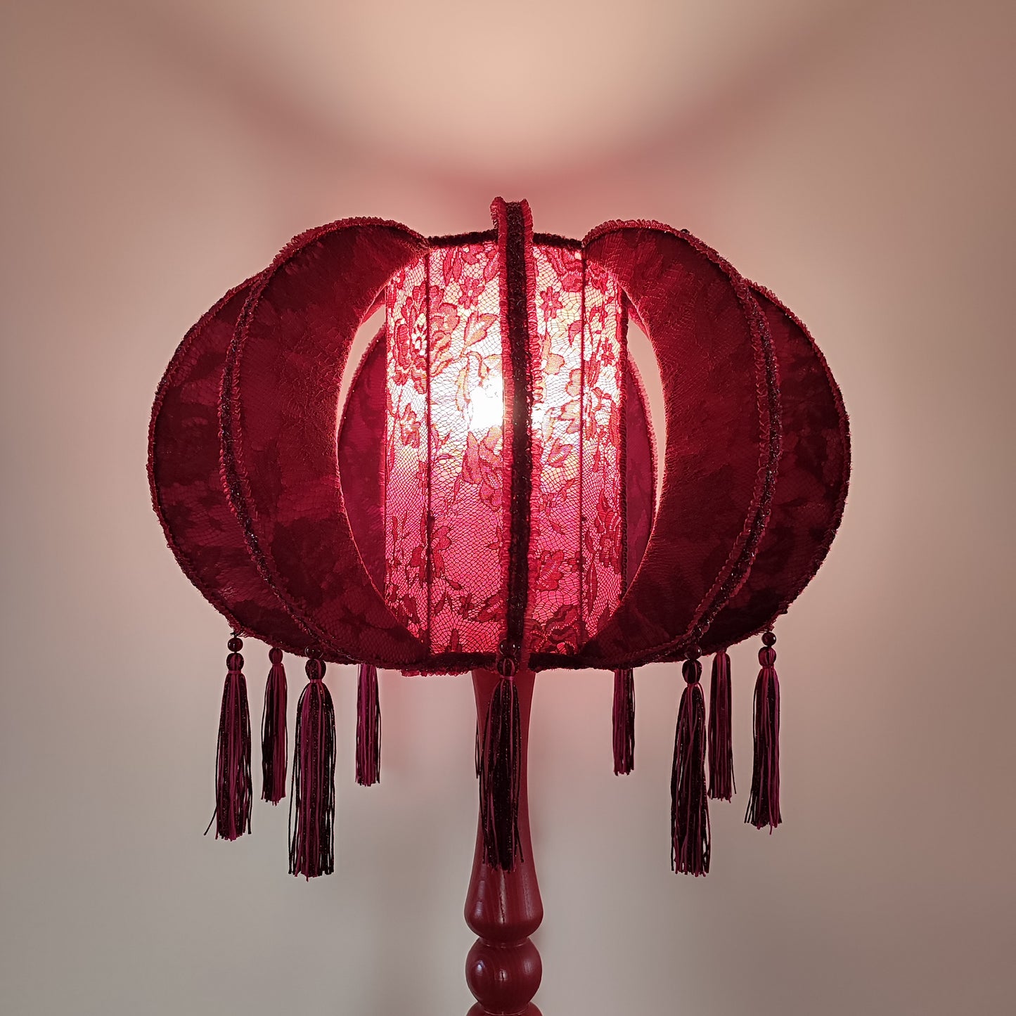 Lampshade, red lampshade, fabric lampshade, retro shades. 8201