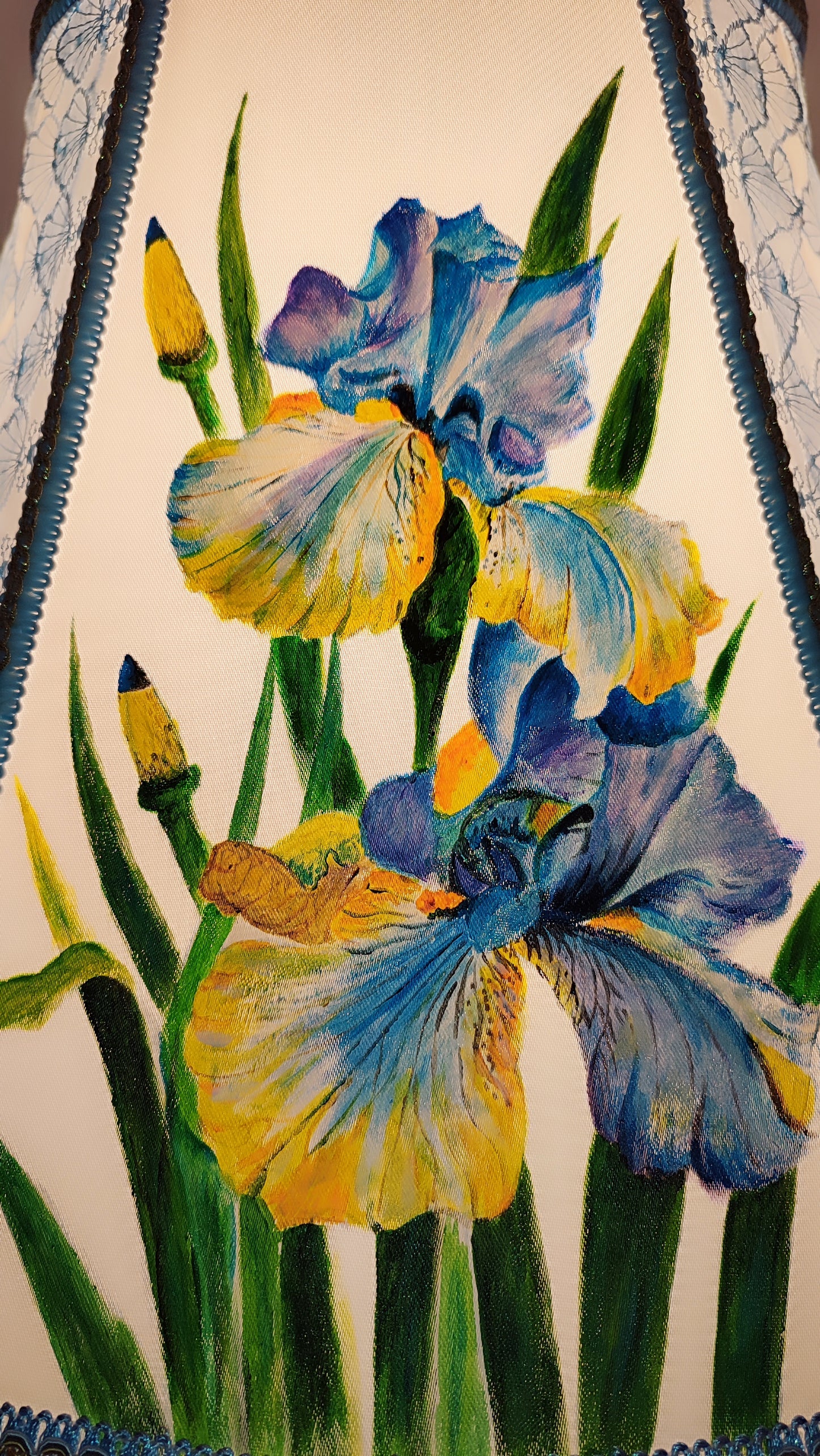 Lampshade. Hand-painted flower lampshade, art deco lamps, floral lamps. 3805