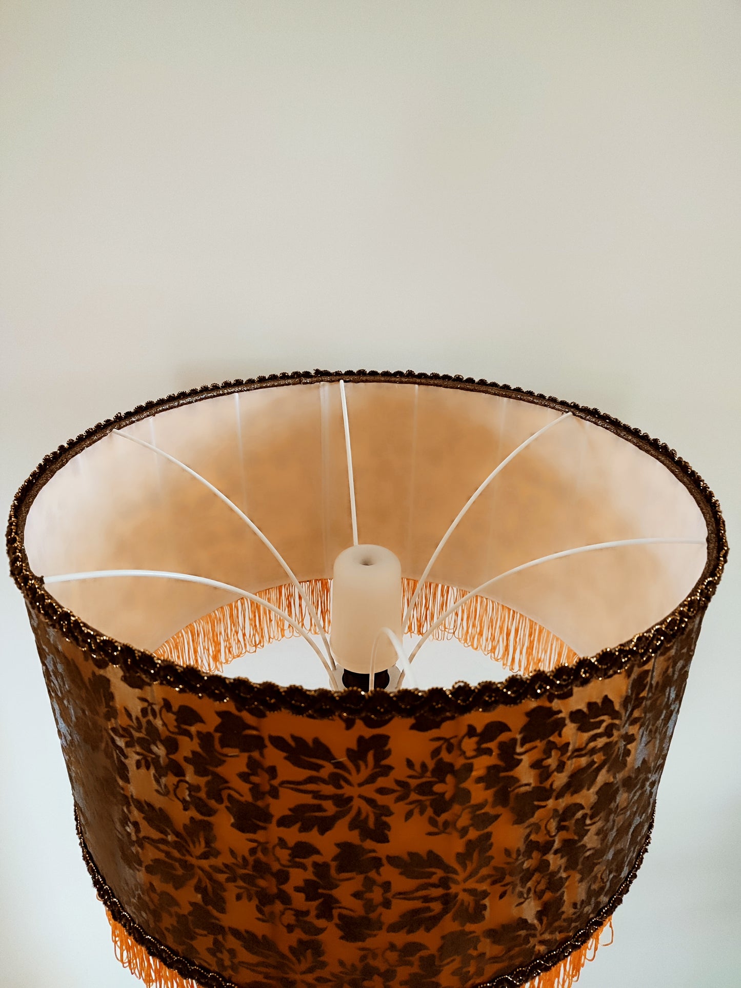 Wholesale Lampshades Rio 11 - Elegant handmade lampshade in orange flocked organza