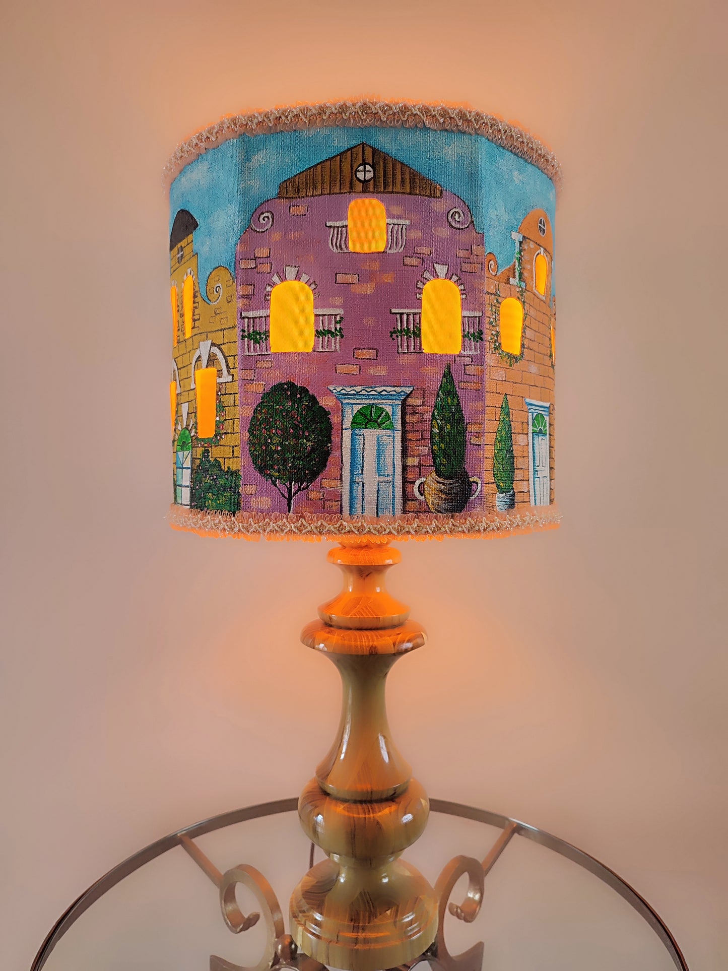 Table lamp with a unique lampshade, art deco style lamp, hand-painted shade. 3503