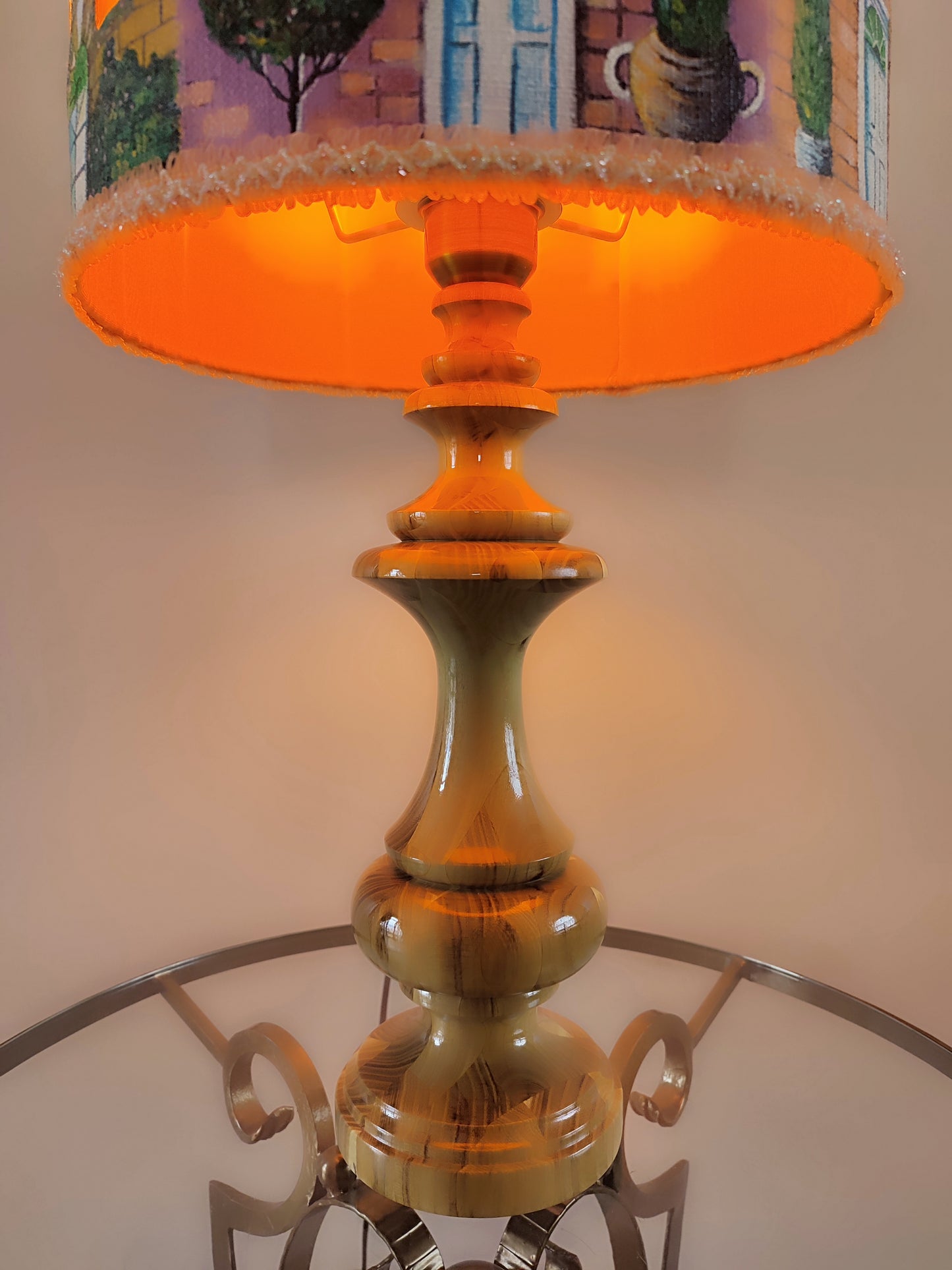A bedside table lamp, a children's nightlight, an art deco lamp, unique lampshades and a handmade home lamp. 3503