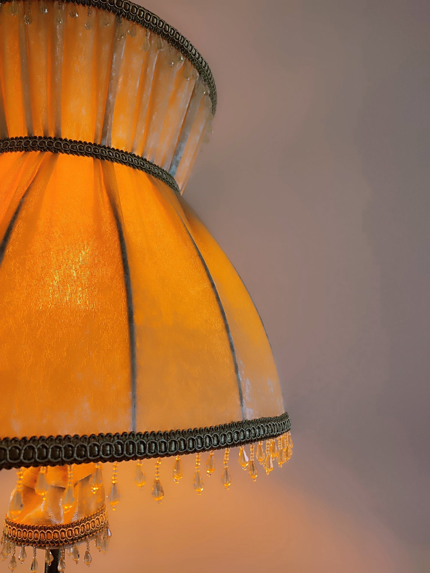 Wholesale floor lamp Havana 01 – Elegant Floor Lamp with Beige Velvet Shade
