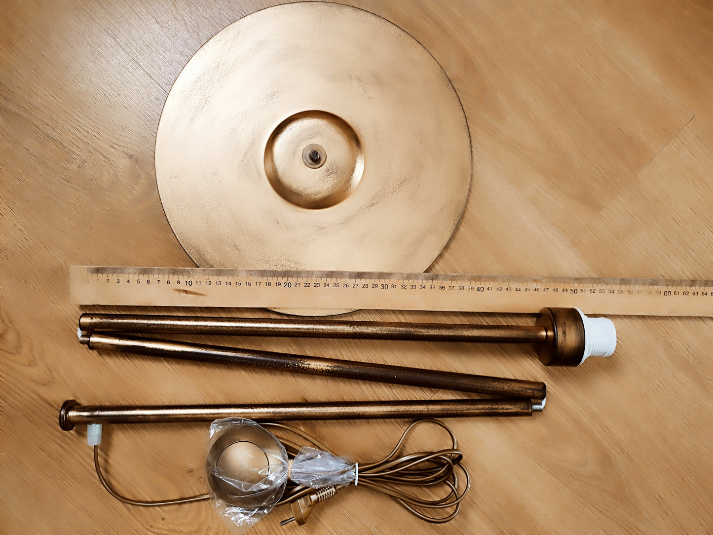 Wholesale lamp shade Berlin 15 - an elegant floor lamp for sophisticated interiors