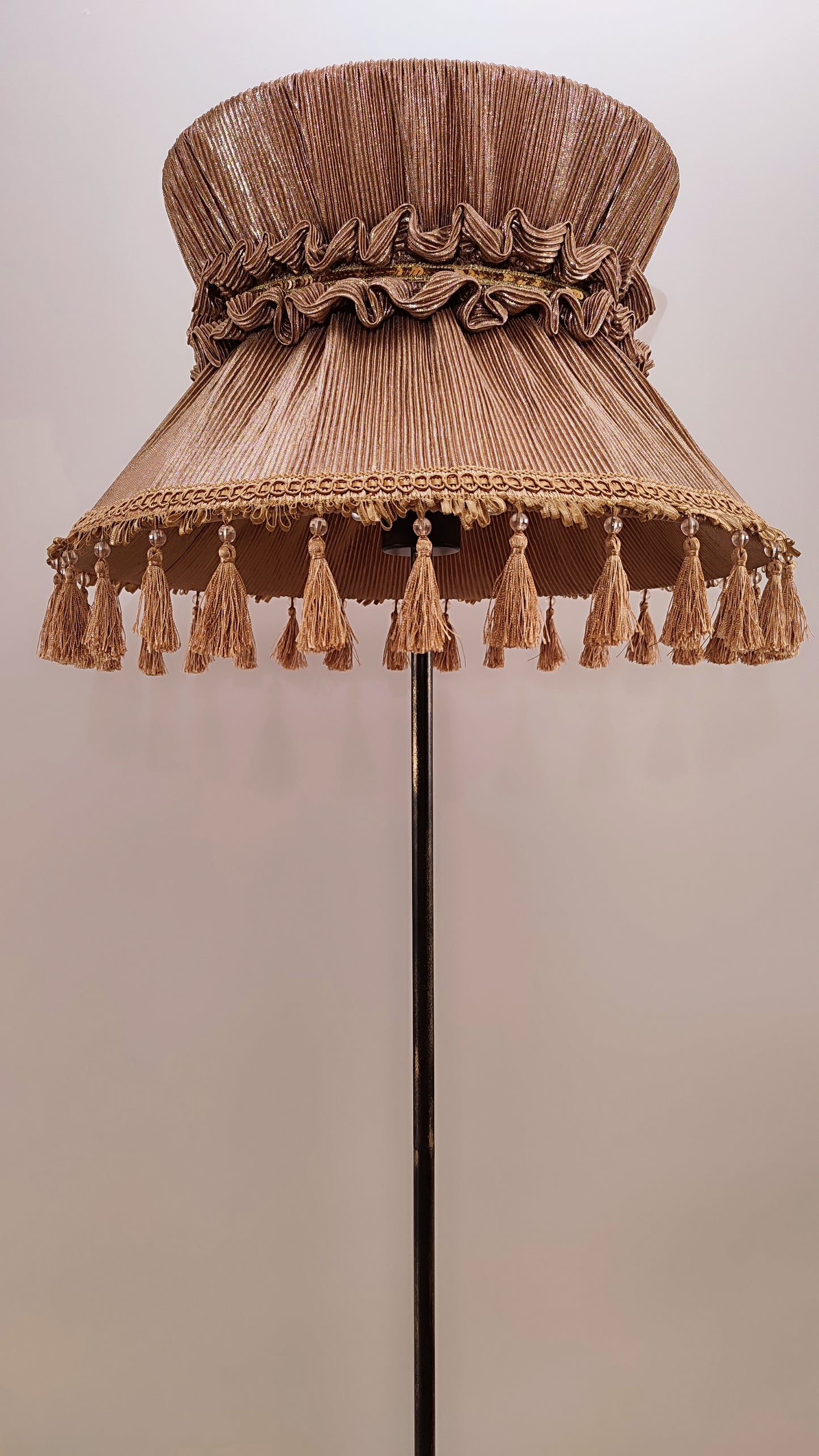 Wholesale floor lamp Sofia 05 – Luxurious Floor Lamp with Golden Pleated Shade