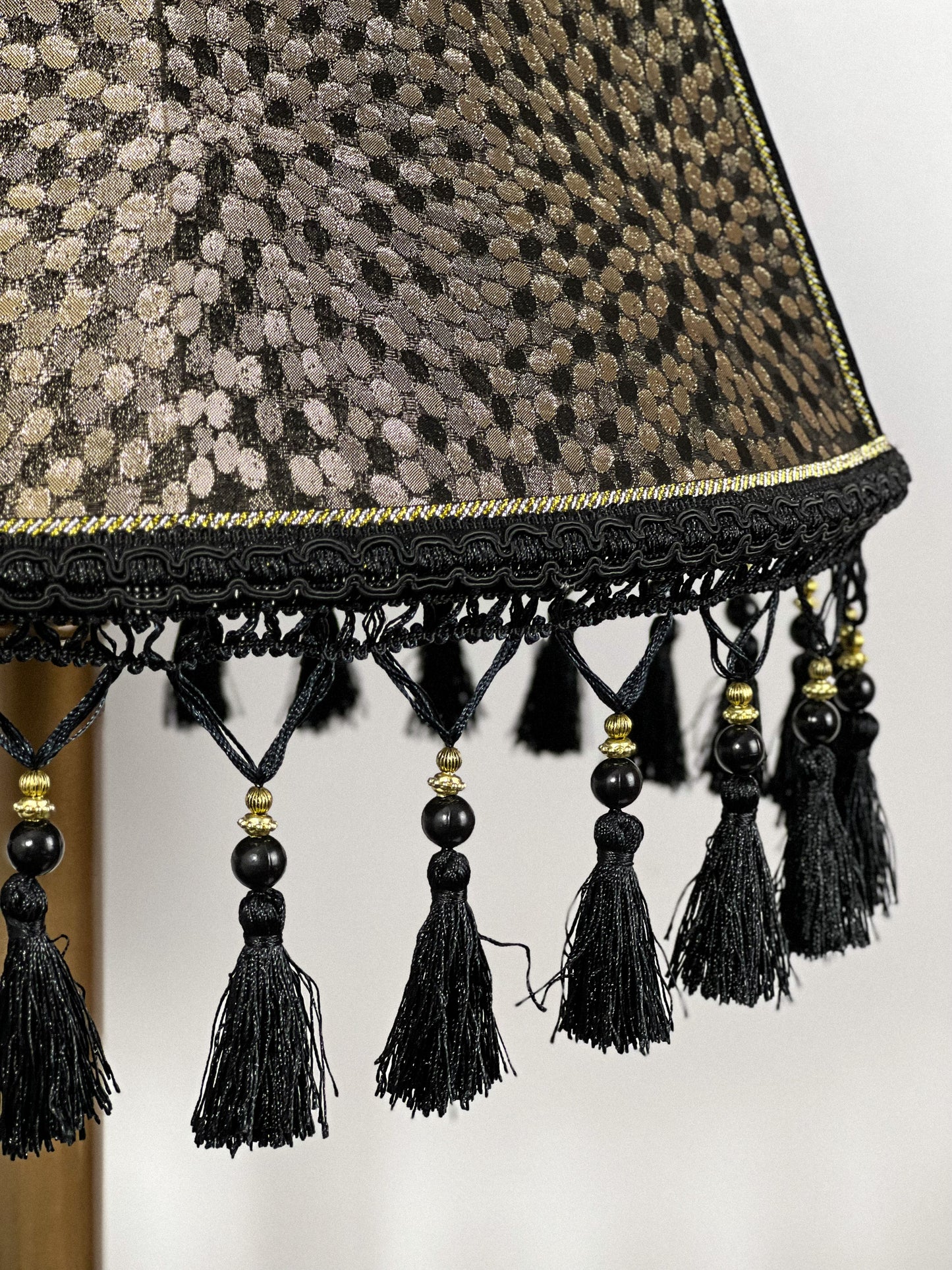 Lampshade, art deco, vintage lamp shade. 3602