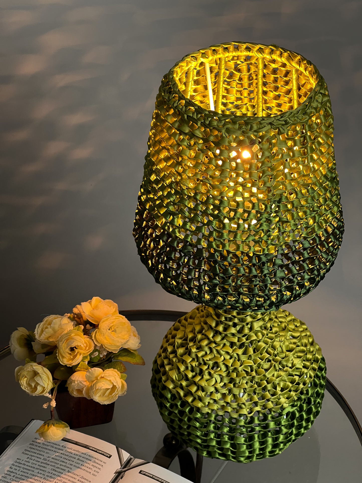 Victorian wicker green table lamp, handmade. unique lamp. 4302