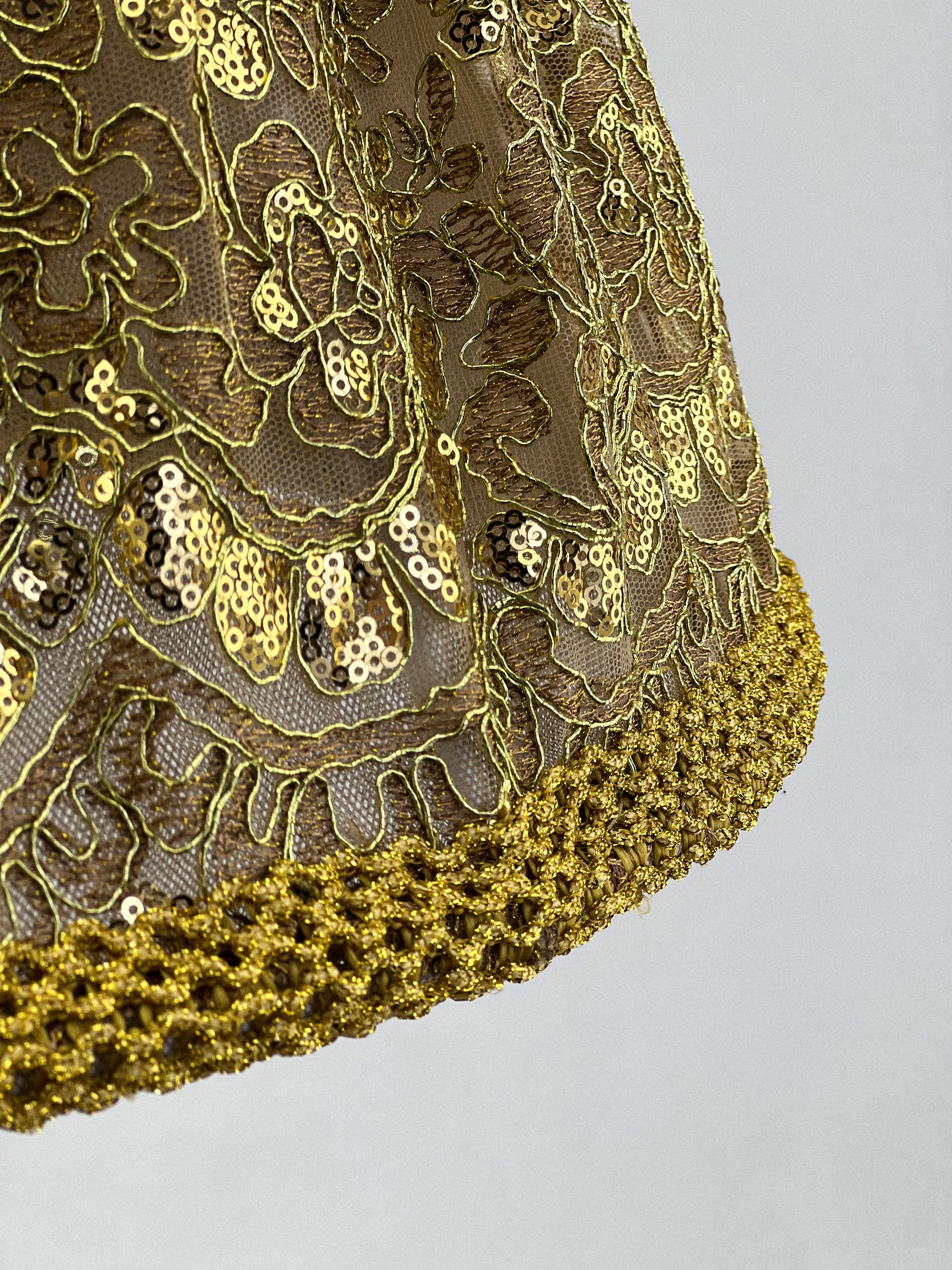Wholesale lampshade Berlin 15 - luxurious fabric golden lampshade