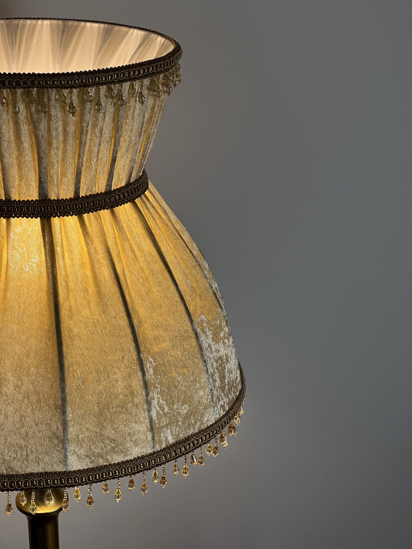 Wholesale lampshade Havana 01 - Classic beige velvet lampshade