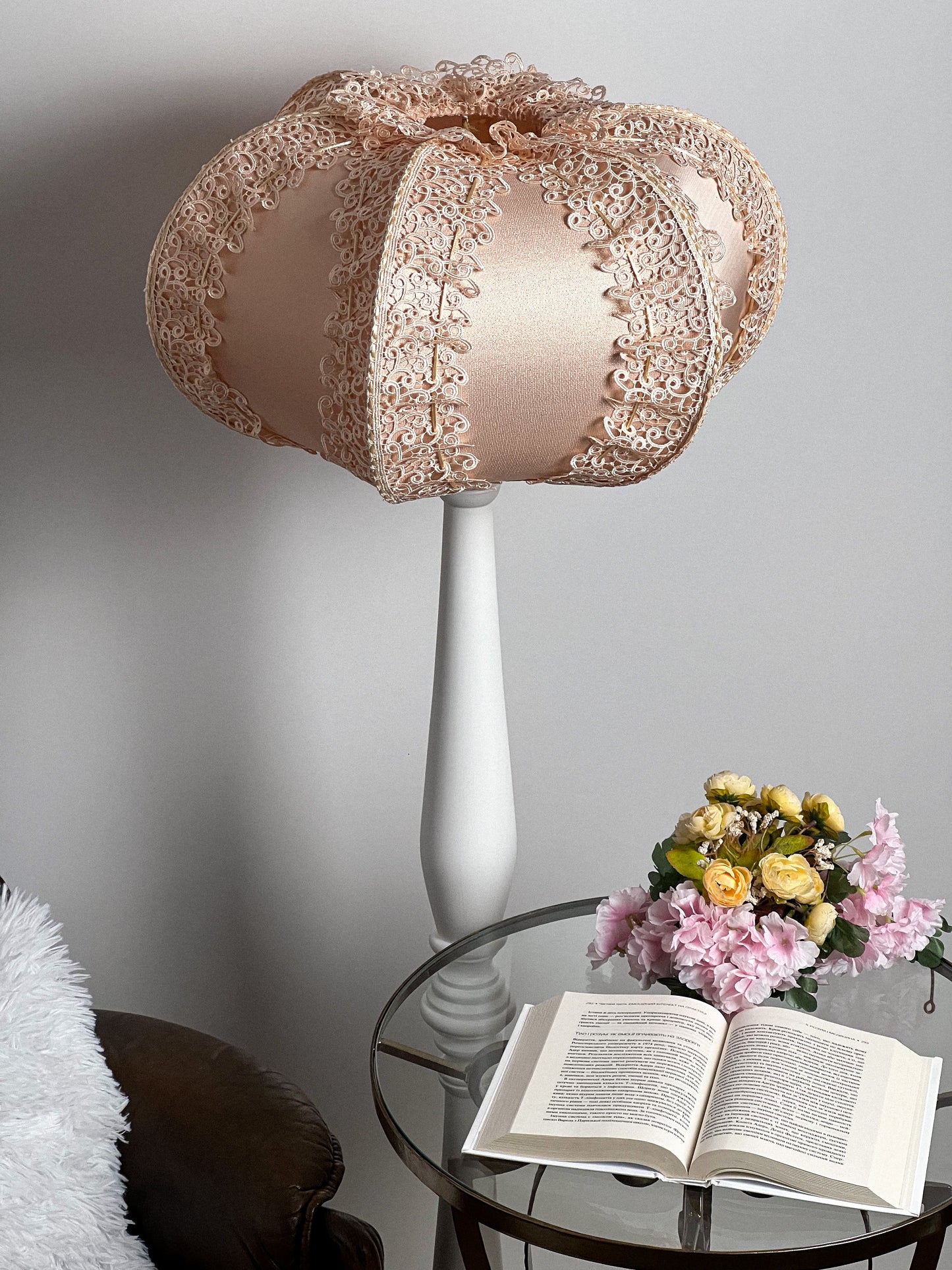 Fabric lampshade. A lush peach lampshade in the Art Deco style, handmade. 1001