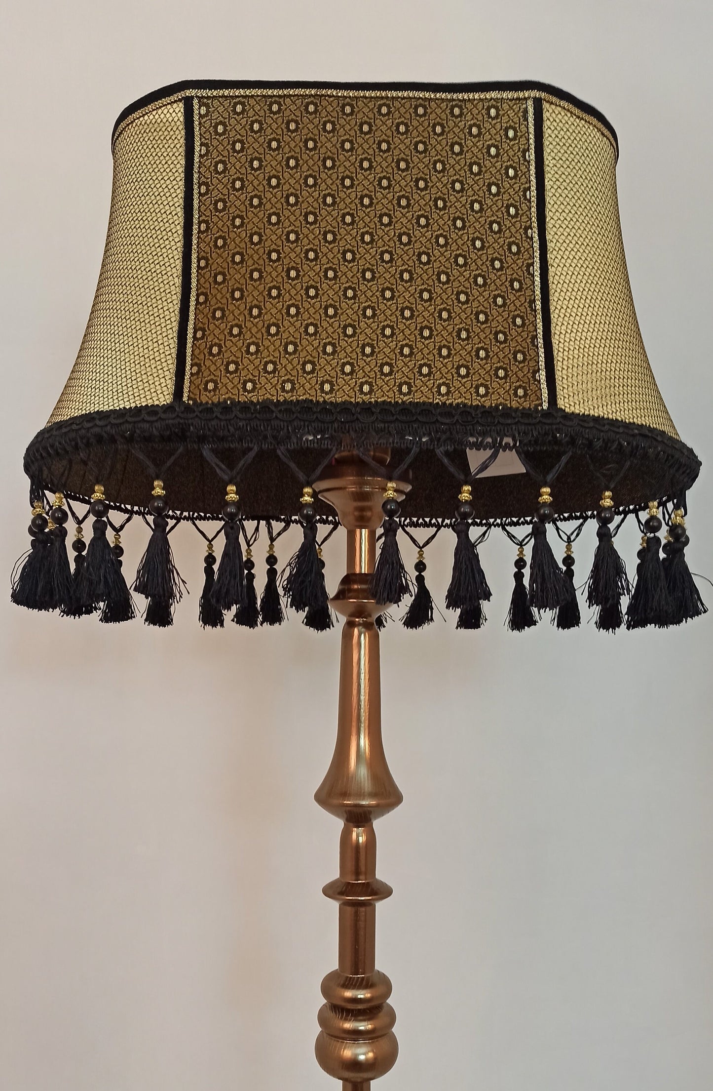 Lampshade. Art Deco Opulence Lampshade with Fringe and Tassel Detai. 5305