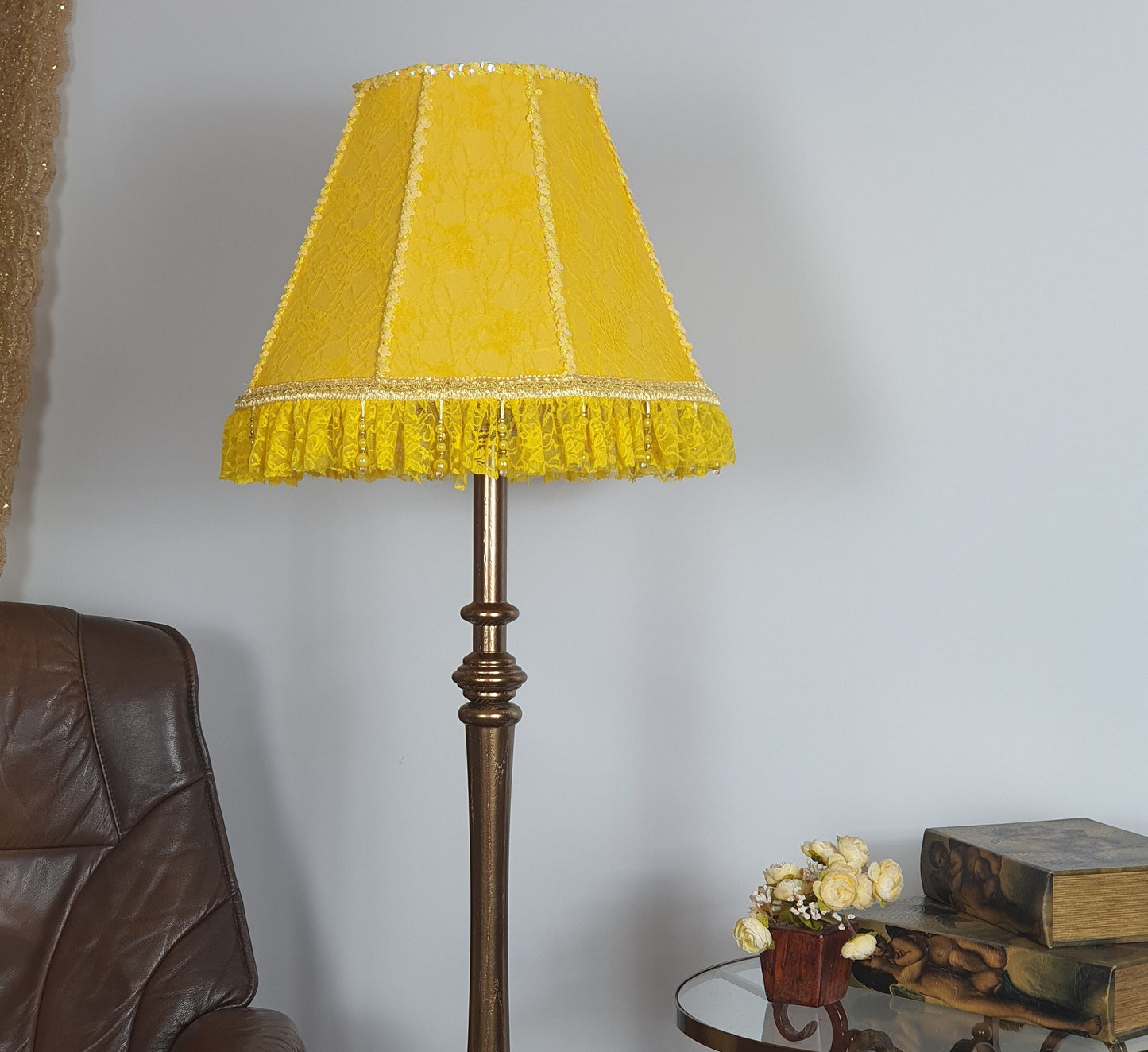 Yellow lampshade. Handmade Victorian lampshade made of silk fabric and fringe. 1114