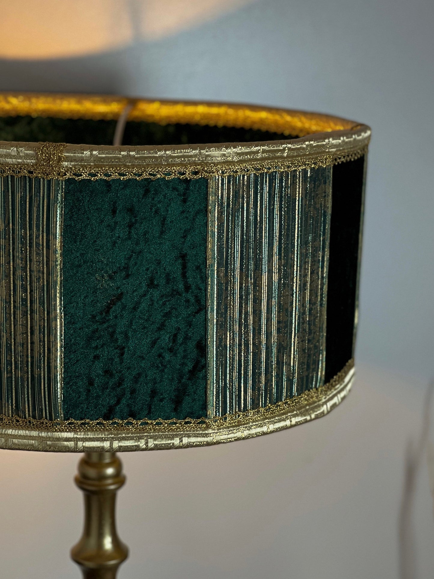 Lampshade, Art Deco lampshade for a green luxury lamp. 5801