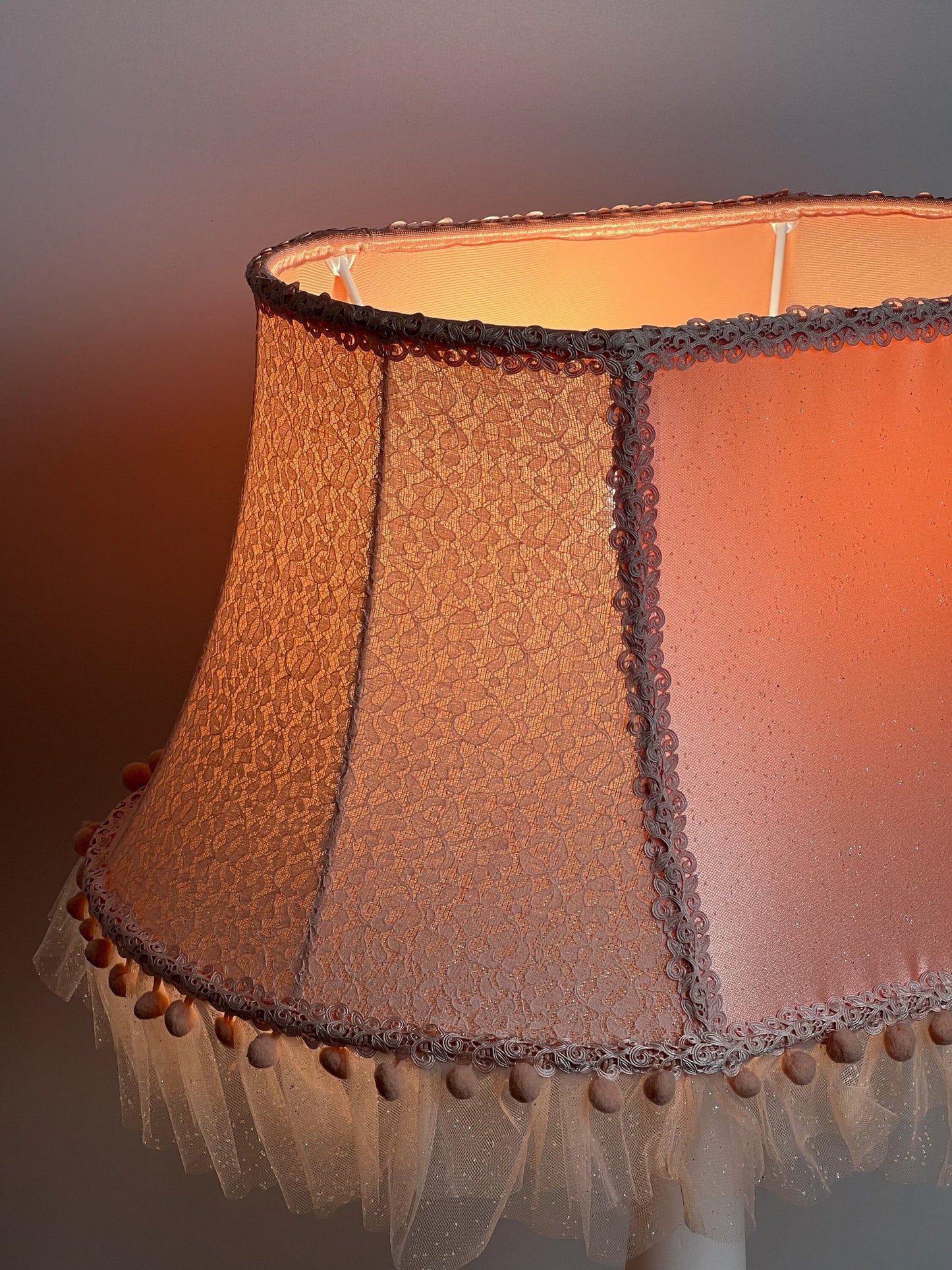 Victorian pink handmade lampshade for a night lamp, vintage style. 5307