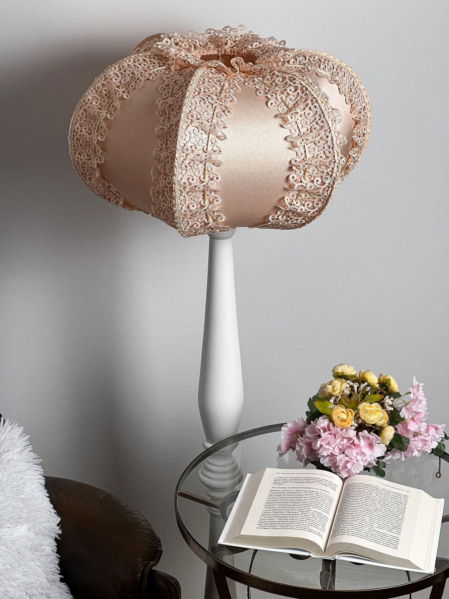 Fabric lampshade. A lush peach lampshade in the Art Deco style, handmade. 1001