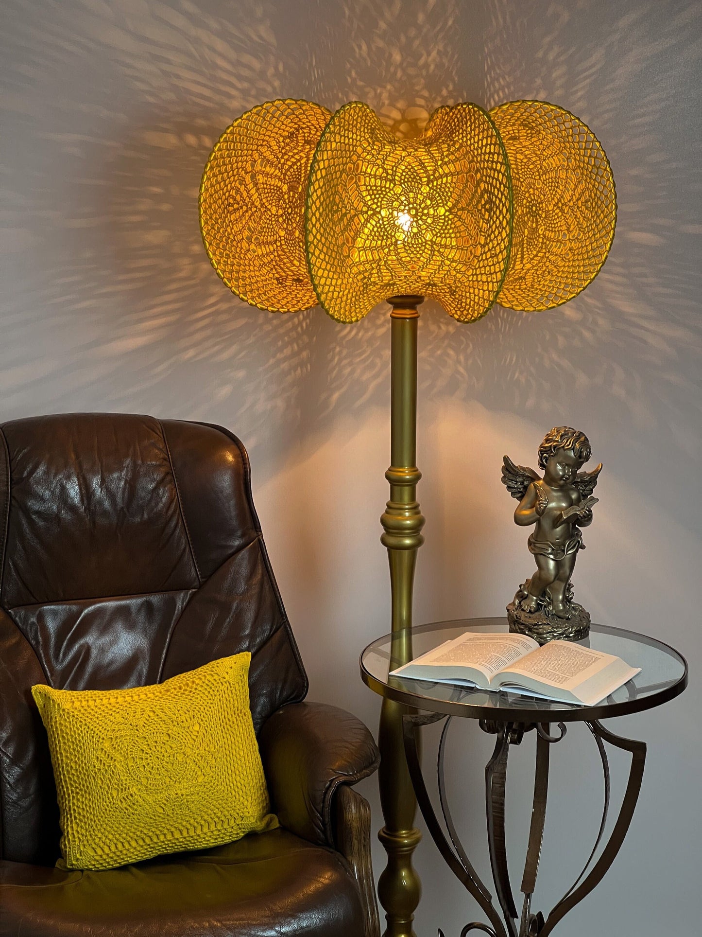 Lampshade for a lamp. A set of a knitted bright yellow lampshade and a pillow. 2204