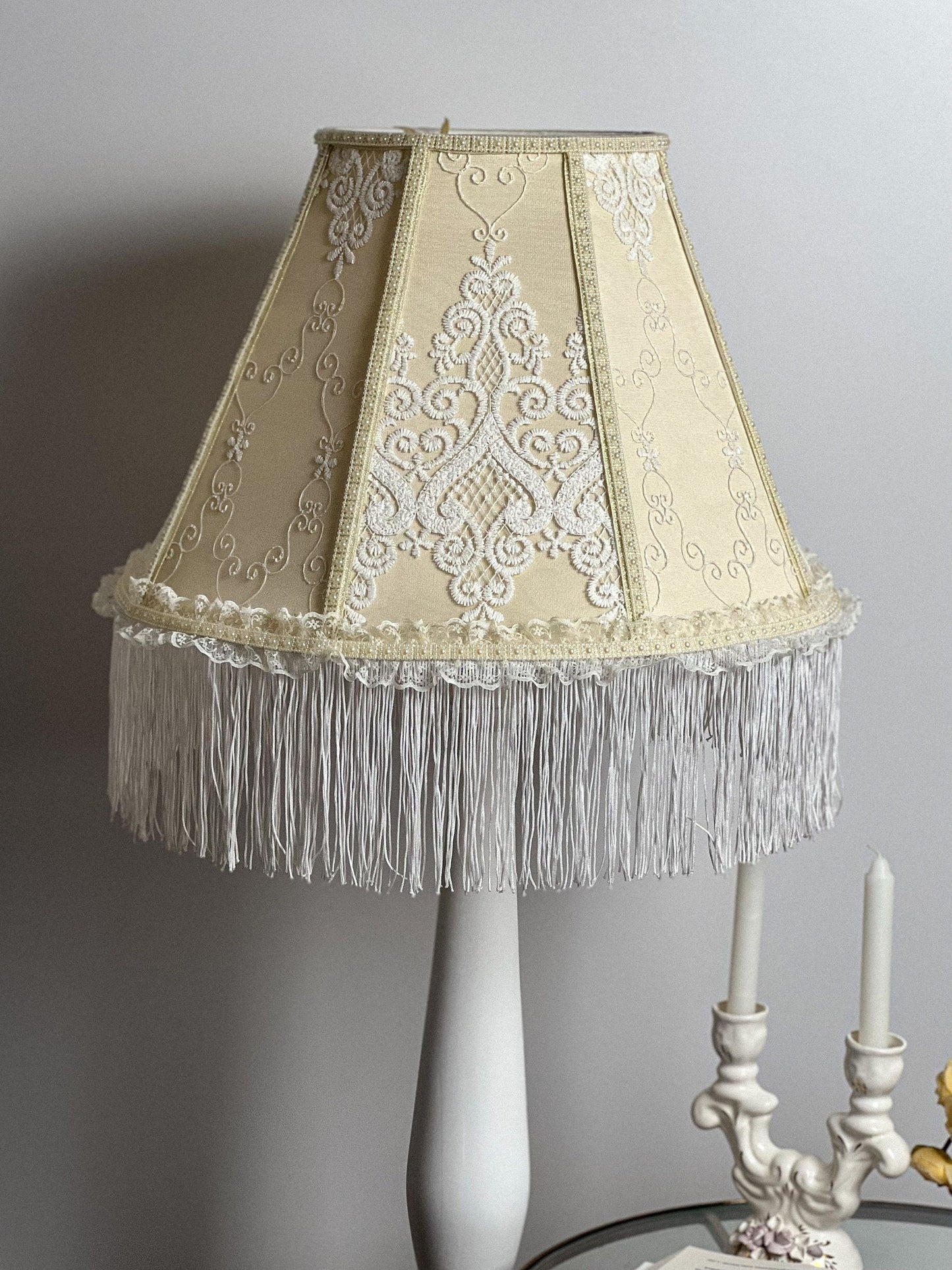 Victorian lampshade. Cream patterned lampshade with long fringe. 1106