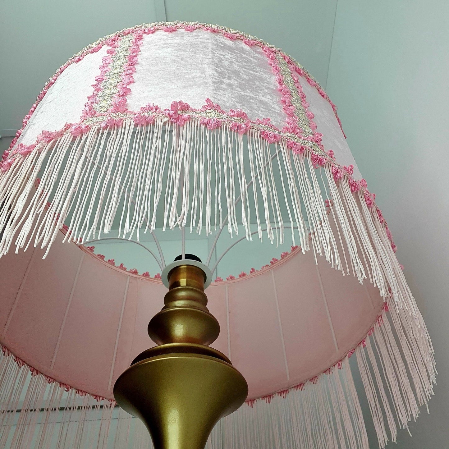 Lampshade, fabric pink lampshade with fringe in the Art Deco style. 5808
