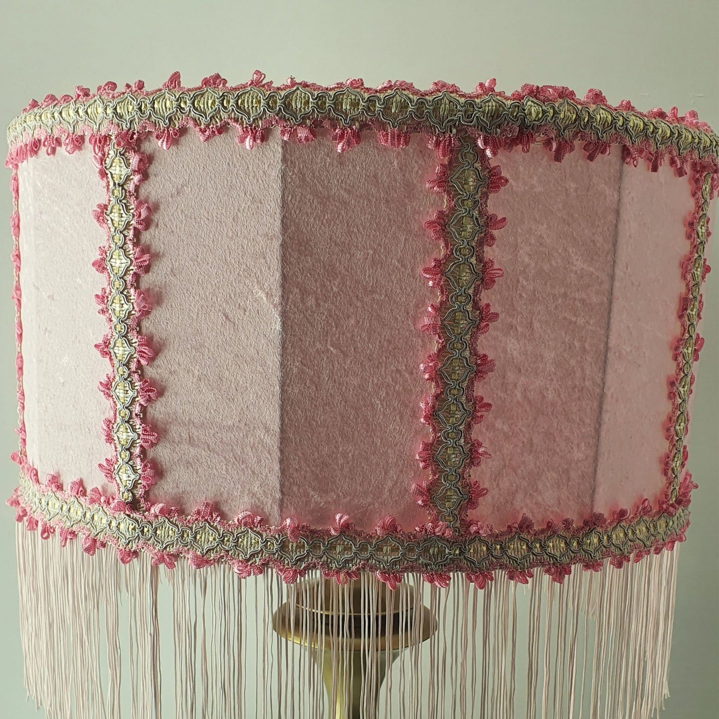 Lampshade, fabric pink lampshade with fringe in the Art Deco style. 5808
