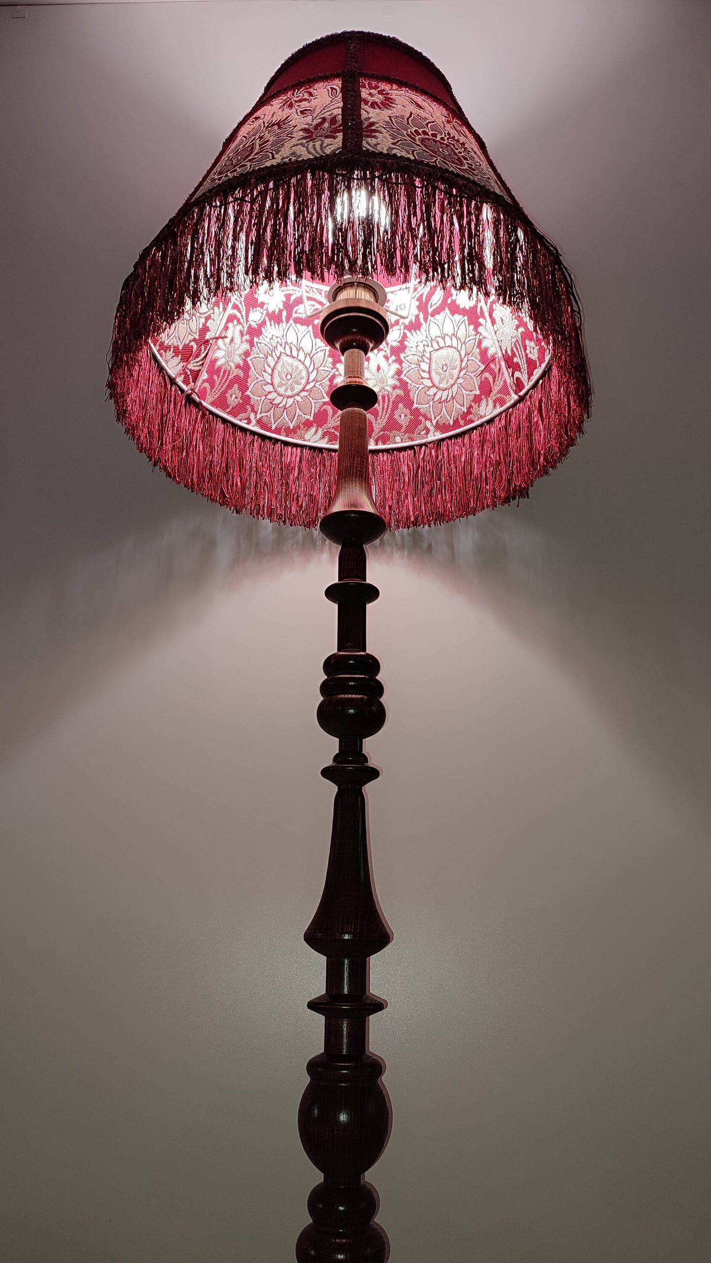 Floor lamp, Elegant Vintage-Inspired Floor Lamp with Rich Ruby Shade, Delicate Floral Embroidery & Luxurious Fringe Details on a Sculpted Wooden Base. 3104