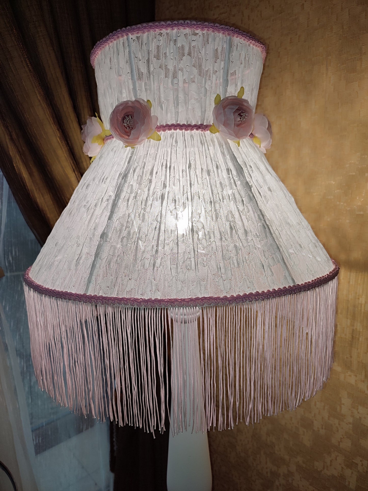 Floor lamp. Delicate white base, pink fringe and blooming floral accents. Victorian Style, flower lamp. 5501
