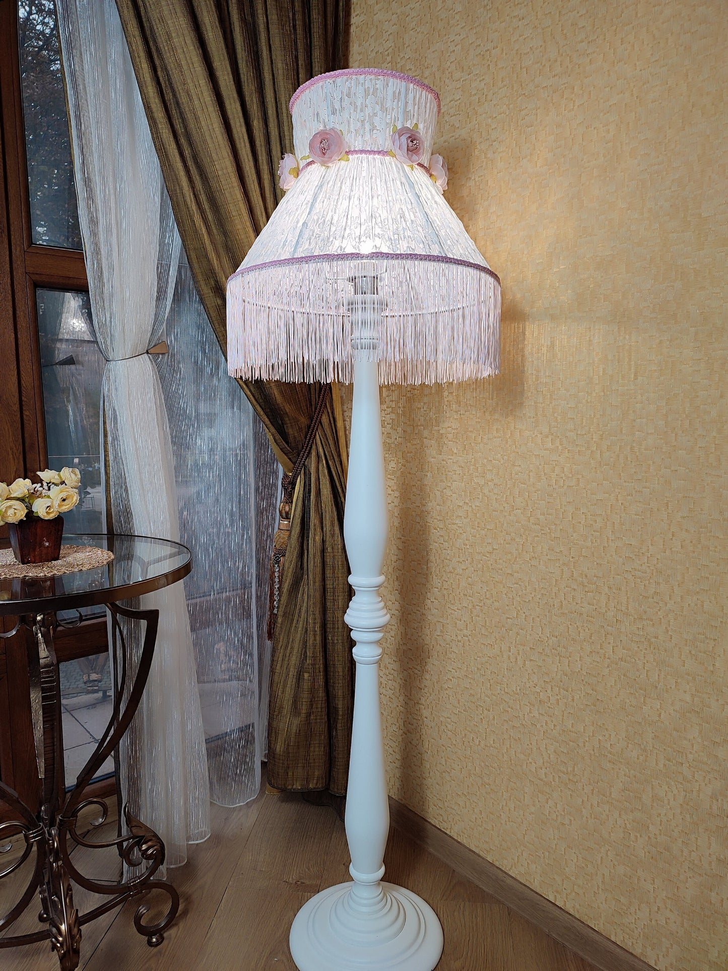 Floor lamp. Delicate white base, pink fringe and blooming floral accents. Victorian Style, flower lamp. 5501