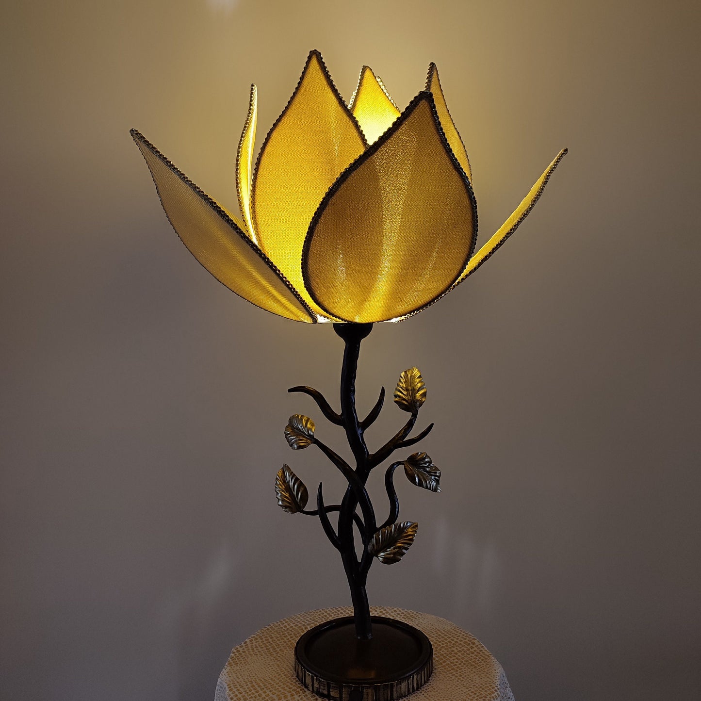Flower lamp, Unique lamp, fairy lamp, night light, decorative lamp. PRODUCT TO ORDER. 7802