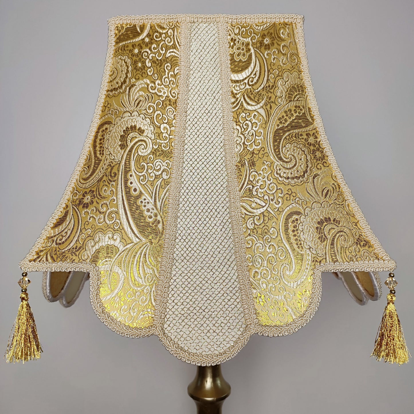 Lampshade, golden lampshade, fabric lamp shade. Lampshade for a table lamp or floor lamp. 6002