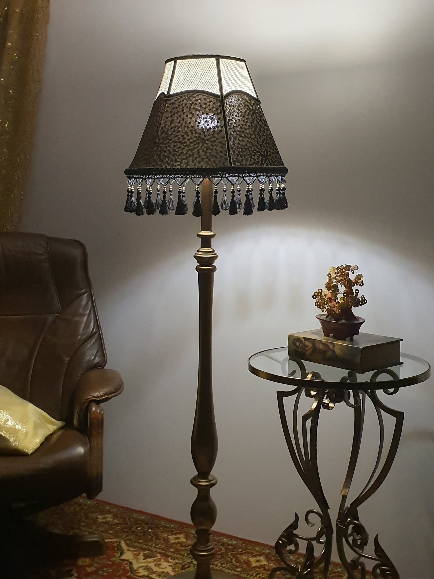 Lampshade, art deco, vintage lamp shade. 3602