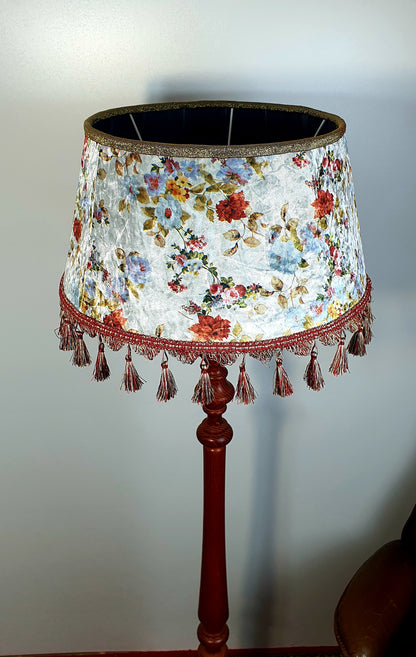 Wholesale lampshade Tallinn 03 - Floral velvet lampshade