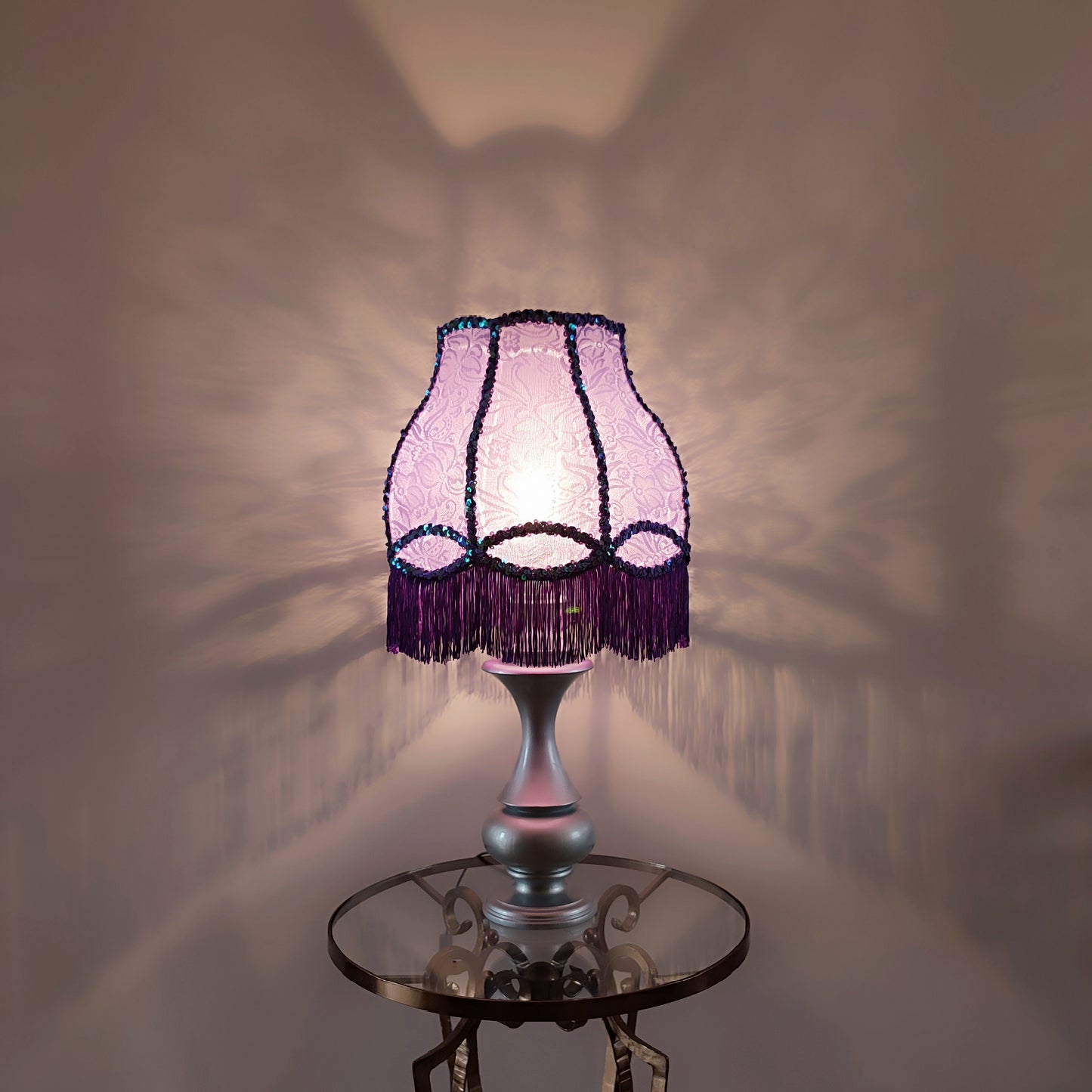 Table lamp,lilac lamp, decorative lamp, bedside table lamp, fabric lampshade. 5001
