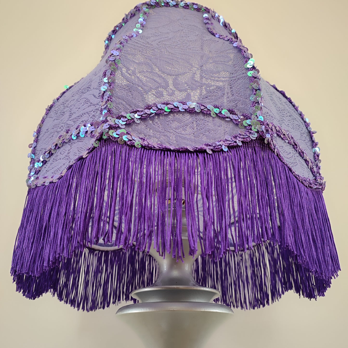 Table lamp,lilac lamp, decorative lamp, bedside table lamp, fabric lampshade. 5001