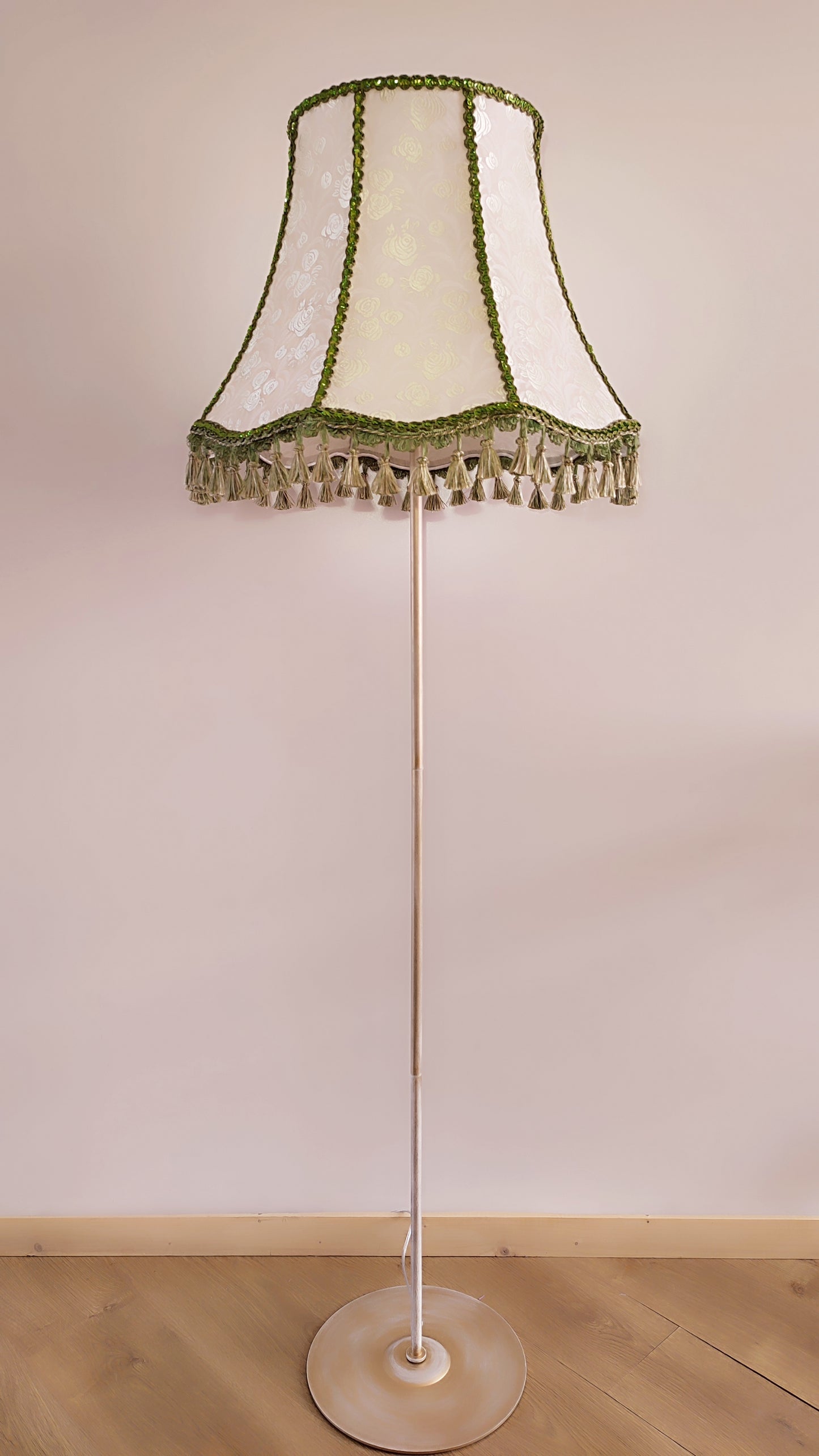 A large light green lampshade with fringe for floor lamps. № 4702