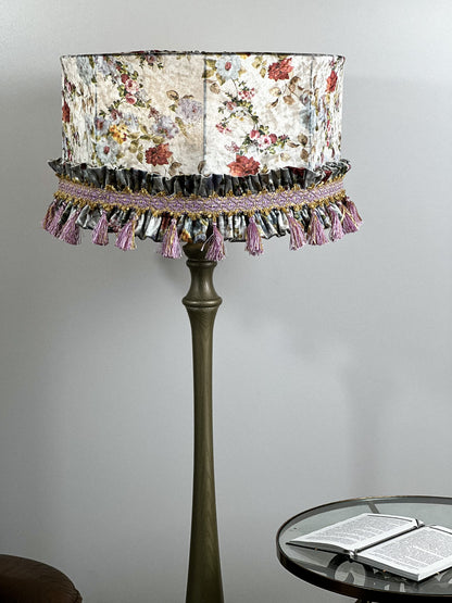 Velvet lampshade with floral print for floor lamps. № 6907