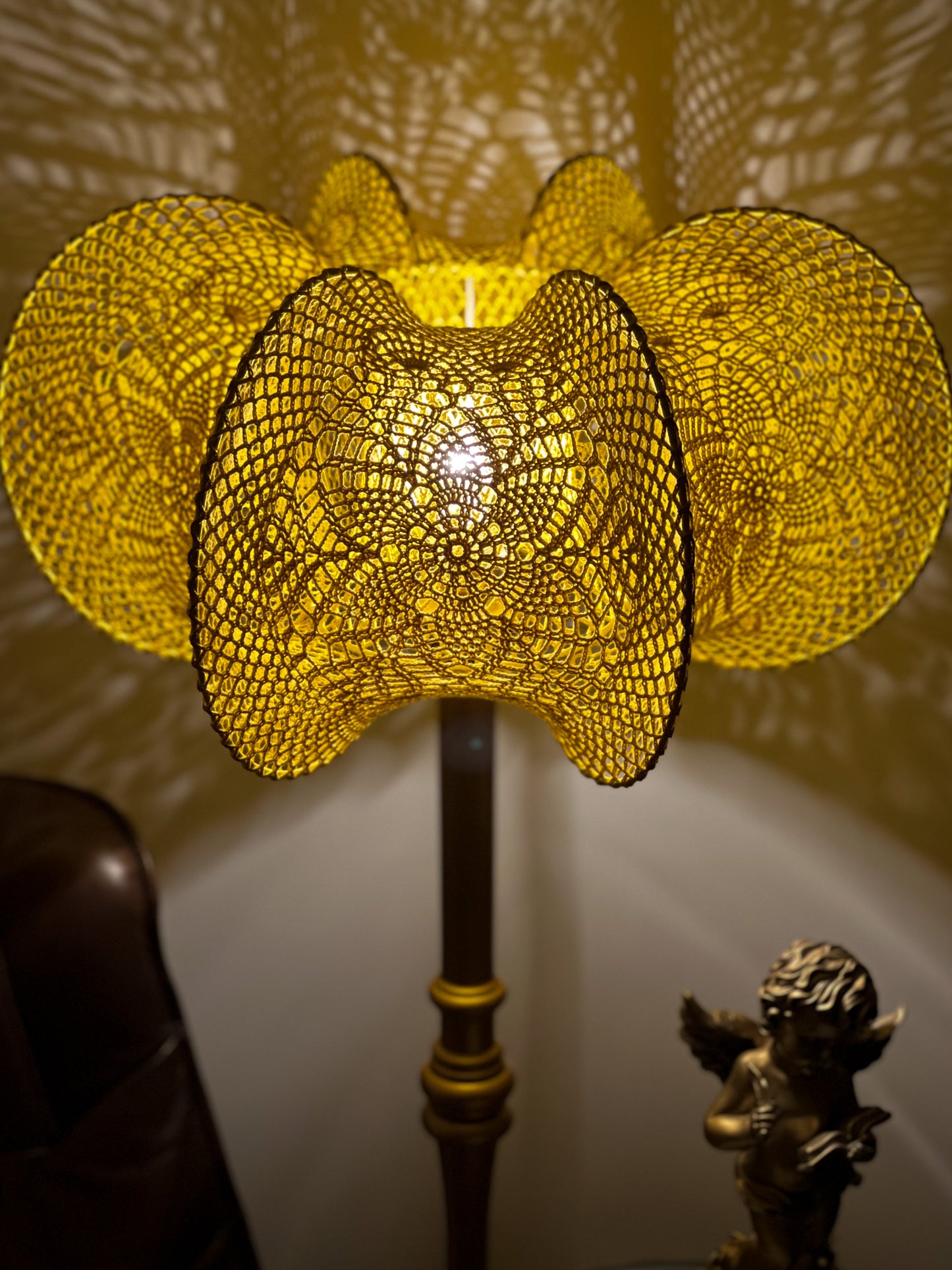 Lampshade for a lamp. A set of a knitted bright yellow lampshade and a pillow. 2204